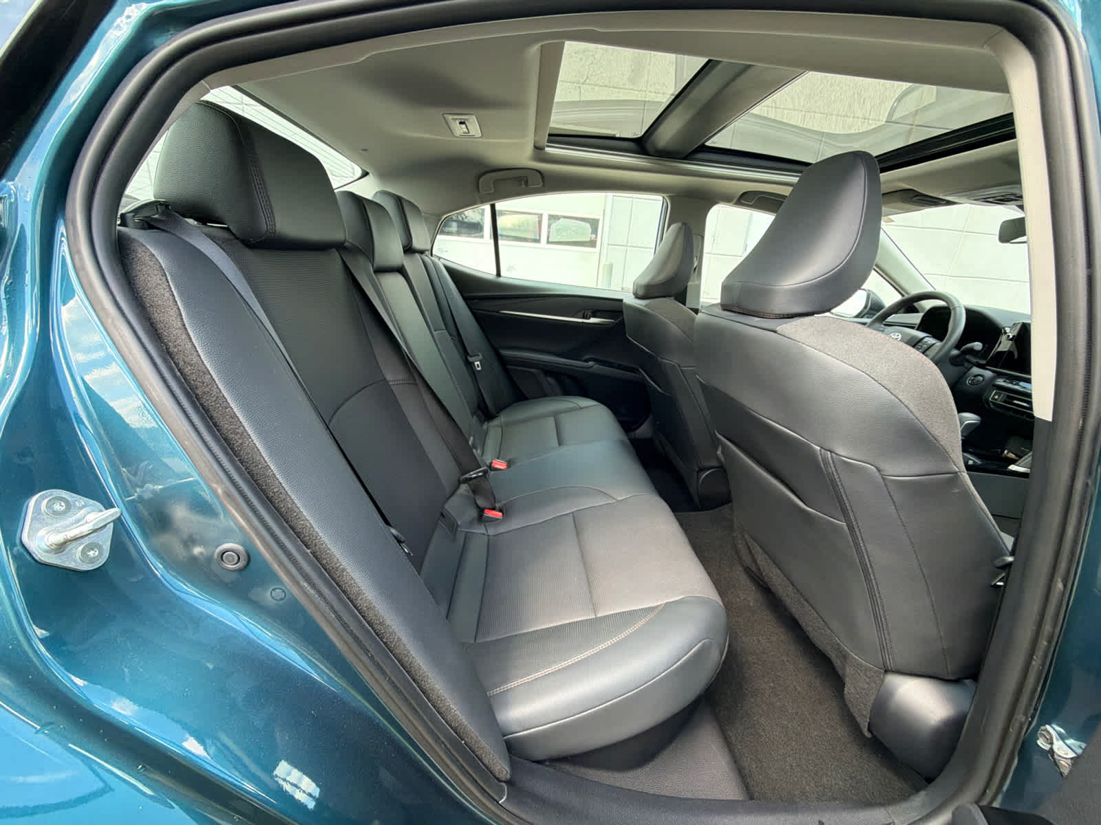 Thumbnail: 2025 Toyota Camry - 10