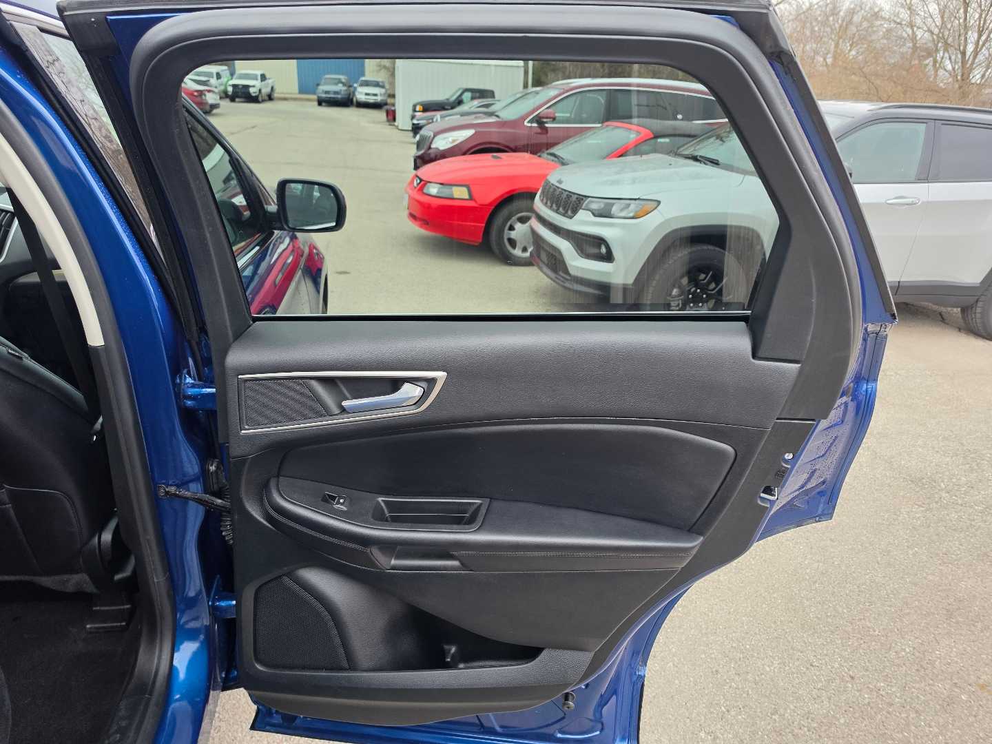 Thumbnail: 2022 Ford Edge - 13