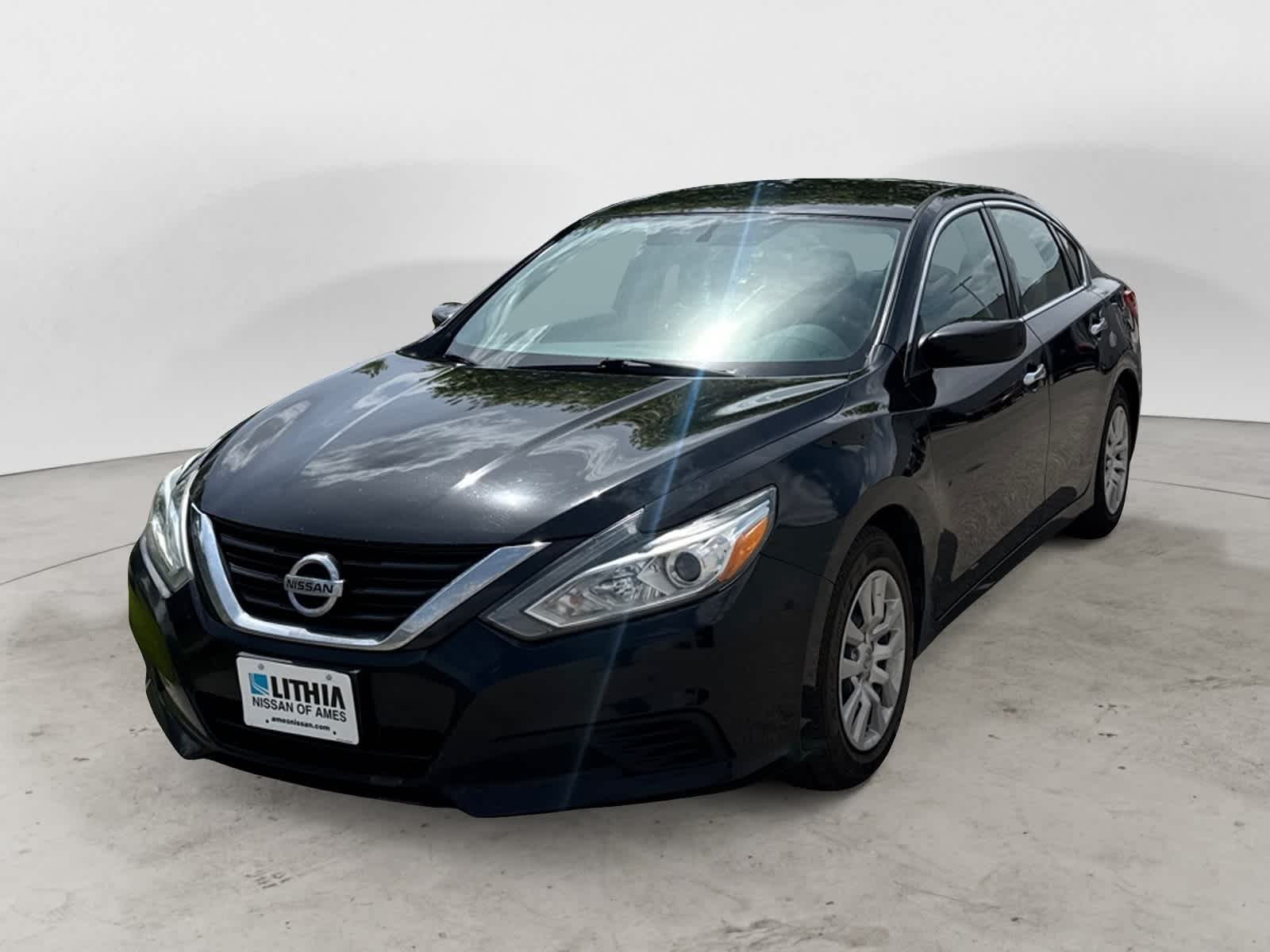 2017 Nissan Altima S -
                  Ames, IA