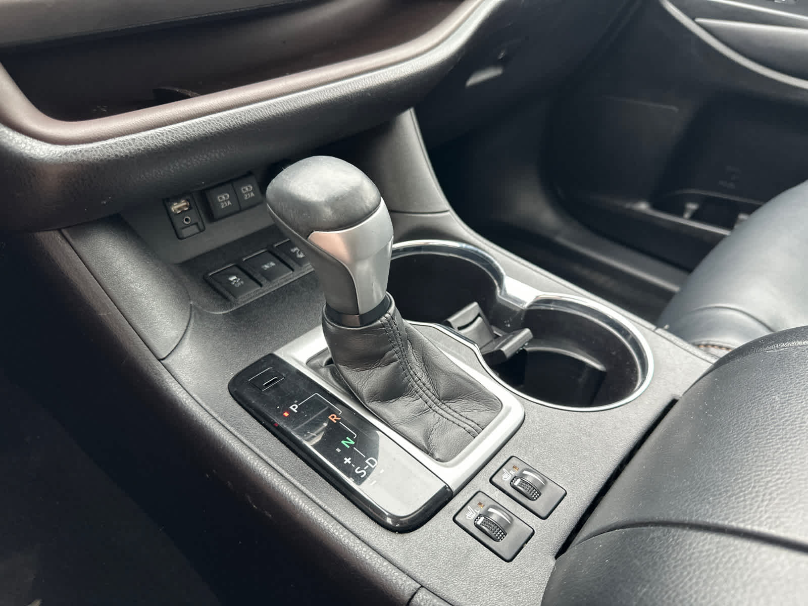 Thumbnail: 2018 Toyota Highlander - 27