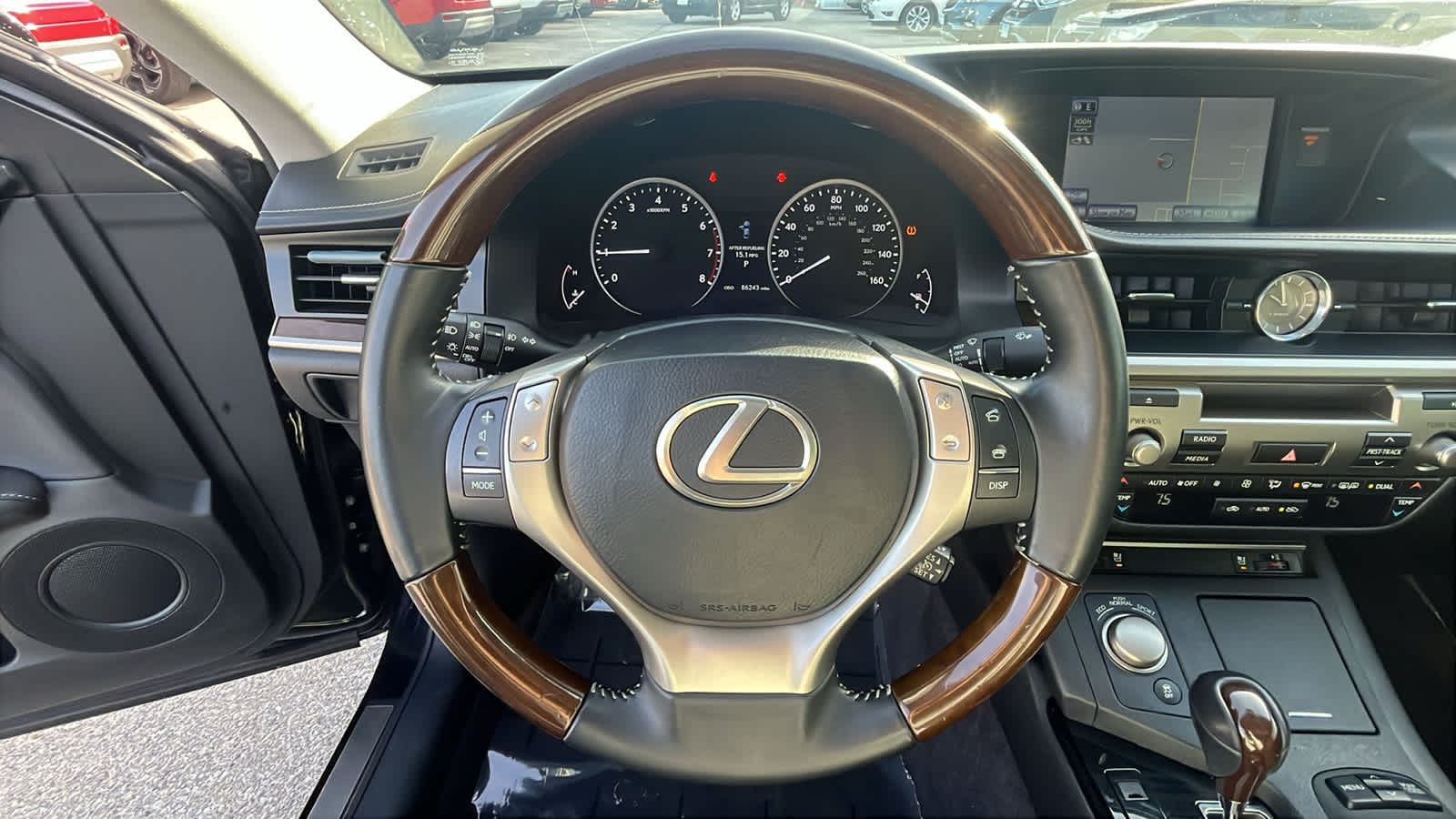 Thumbnail: 2014 Lexus ES - 15