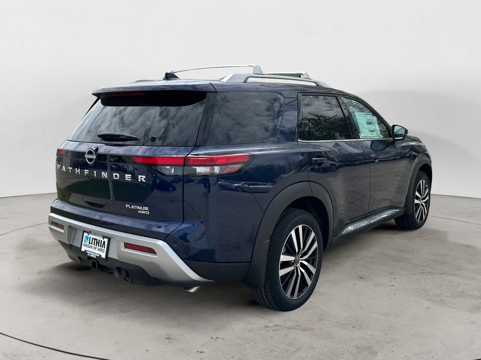 Thumbnail: 2025 Nissan Pathfinder - 3