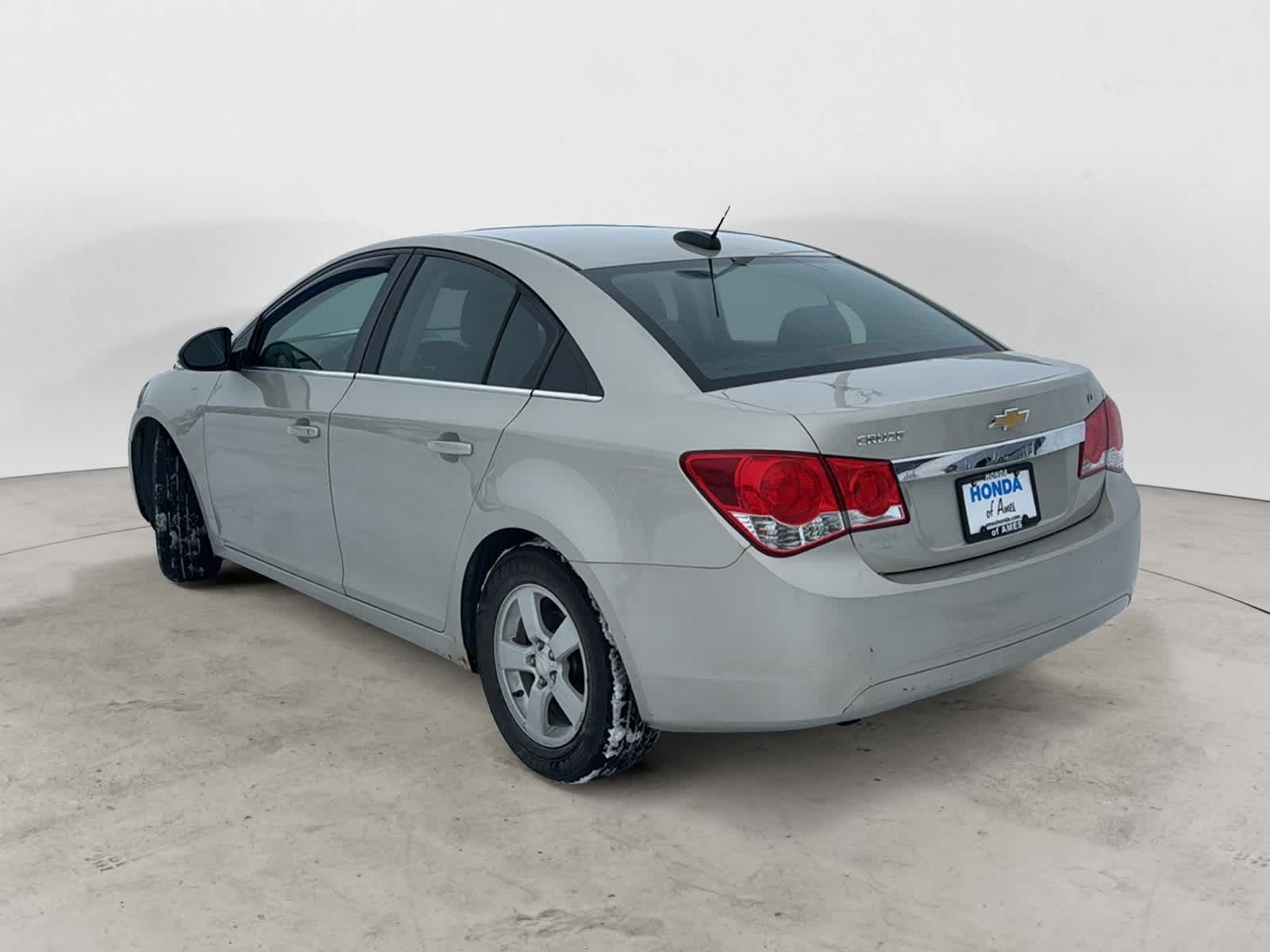 Thumbnail: 2015 Chevrolet Cruze - 3