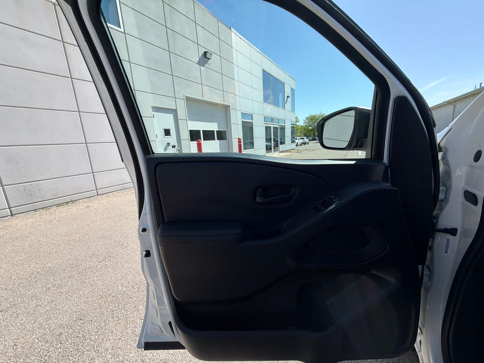 Thumbnail: 2026 Nissan Frontier - 15
