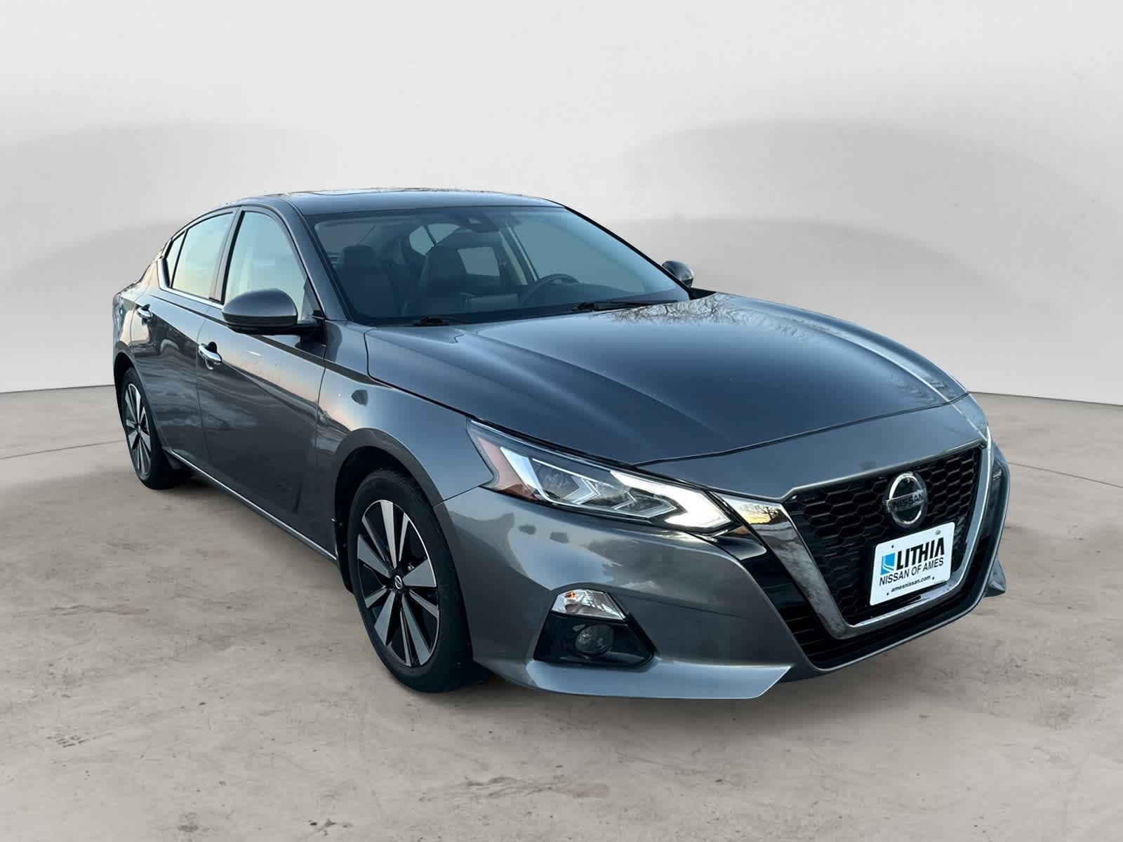 Thumbnail: 2022 Nissan Altima - 4