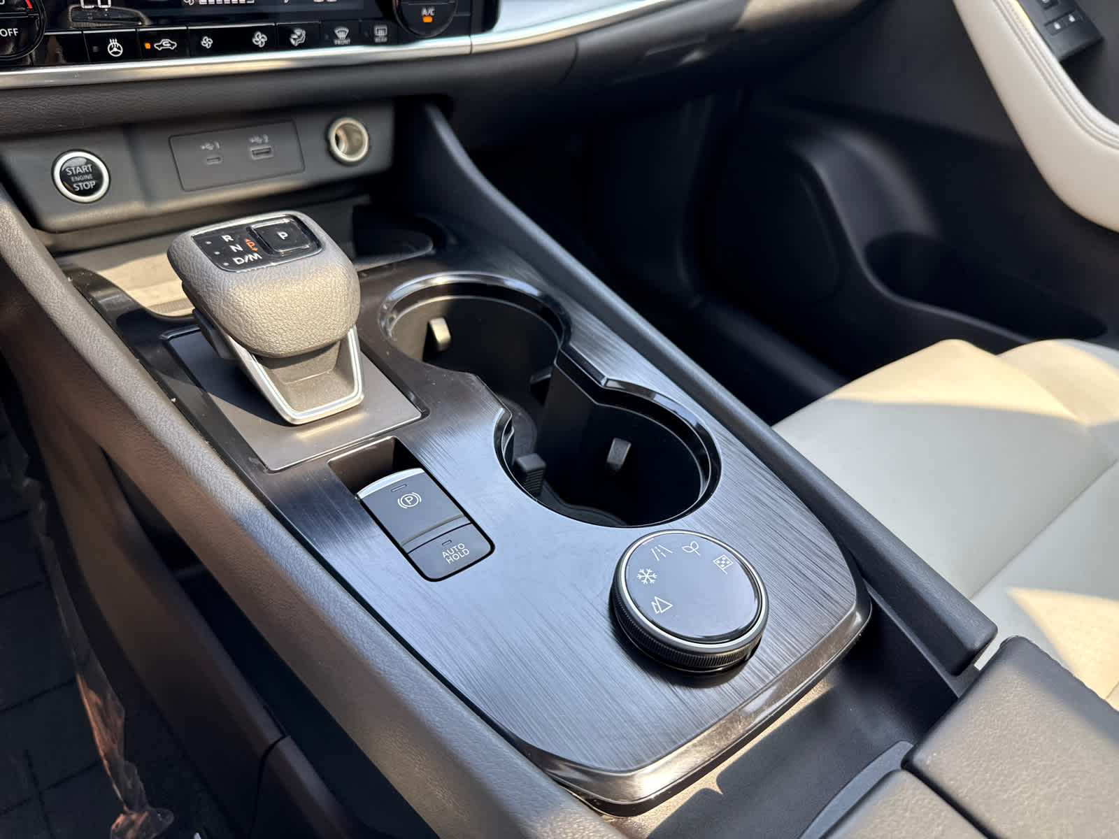 Thumbnail: 2021 Nissan Rogue - 21