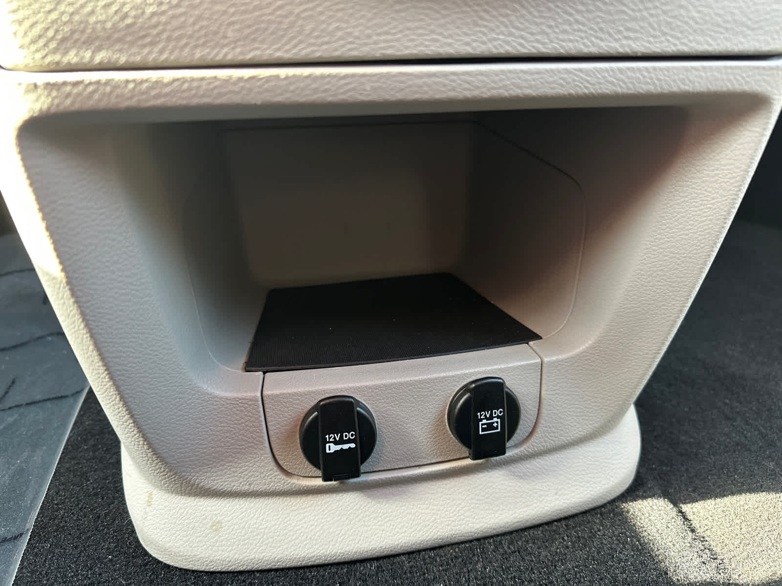 Thumbnail: 2017 Dodge Grand Caravan - 18
