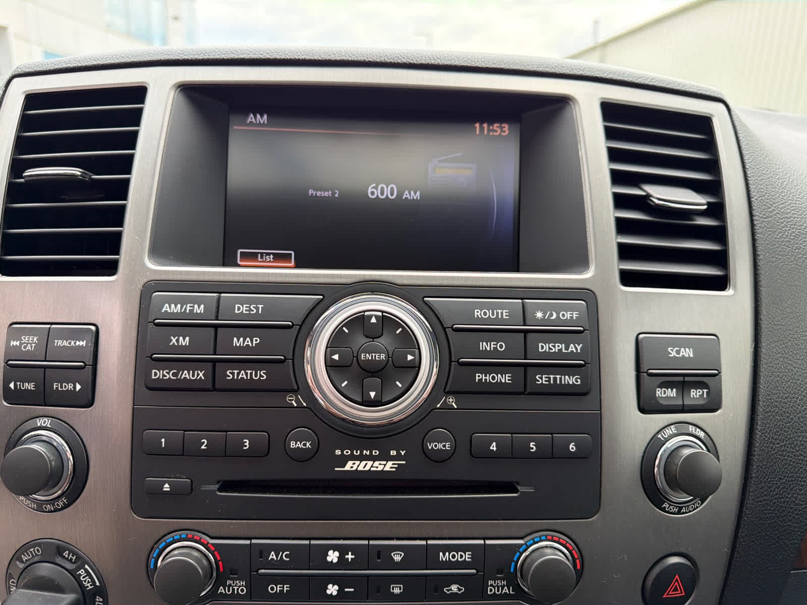 Thumbnail: 2013 Nissan Armada - 27