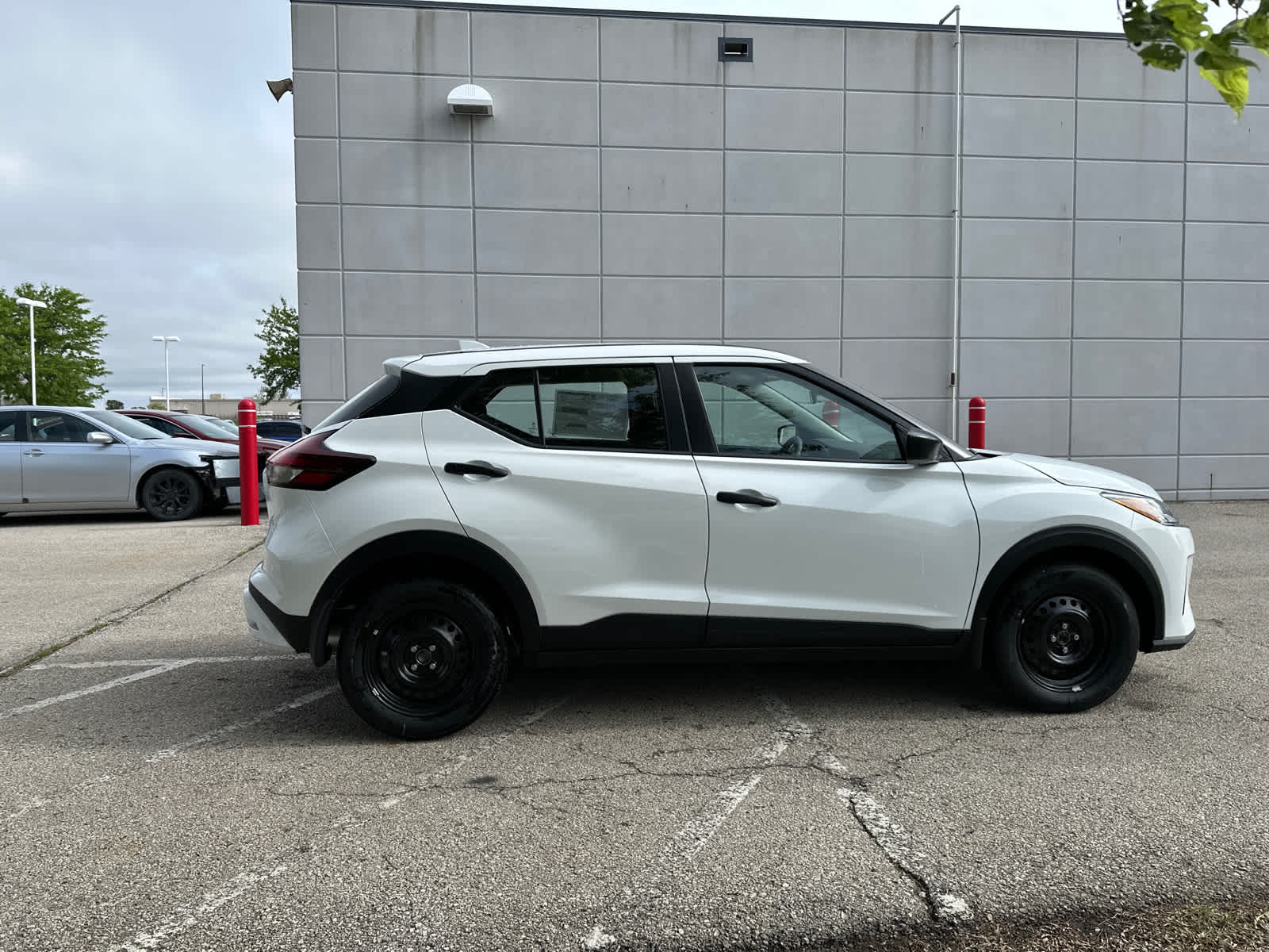 Thumbnail: 2025 Nissan Kicks - 7