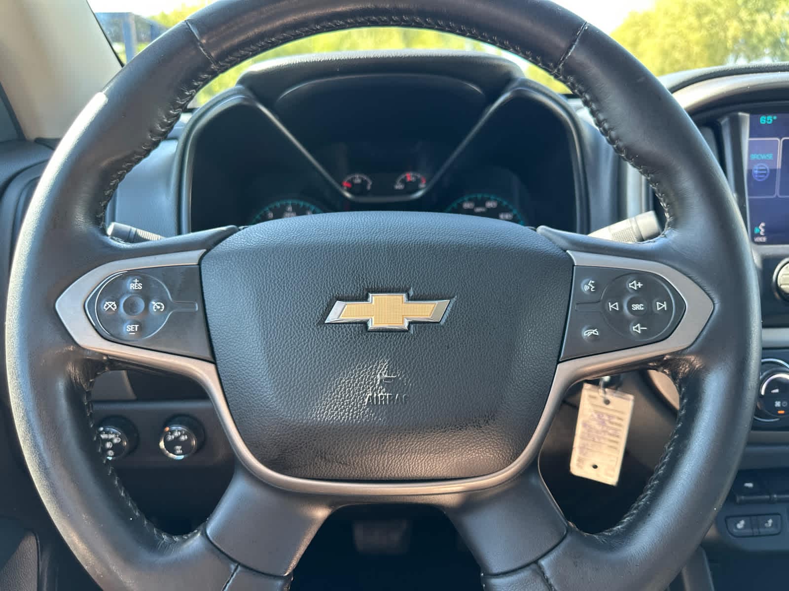 Thumbnail: 2015 Chevrolet Colorado - 16