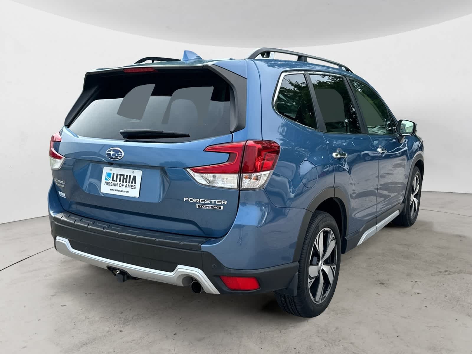 2019 Subaru Forester Touring photo 3