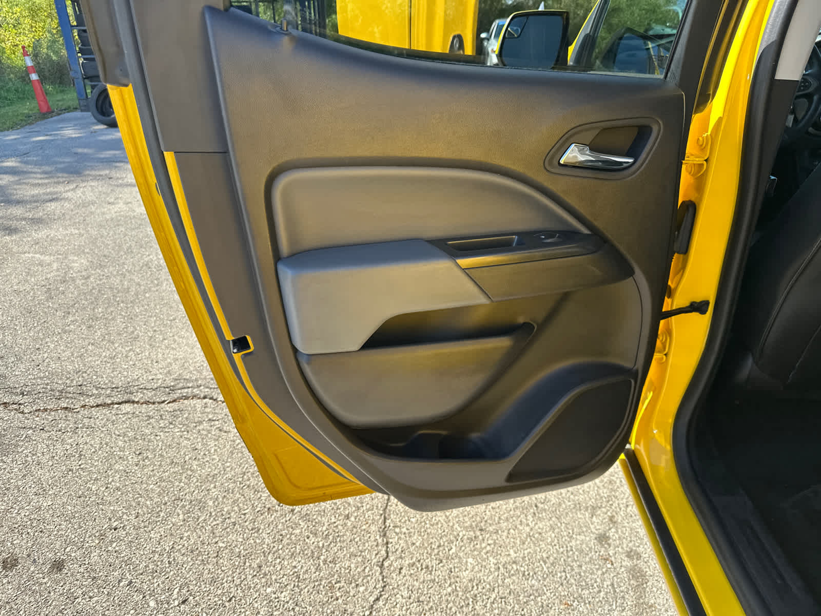 Thumbnail: 2015 Chevrolet Colorado - 11