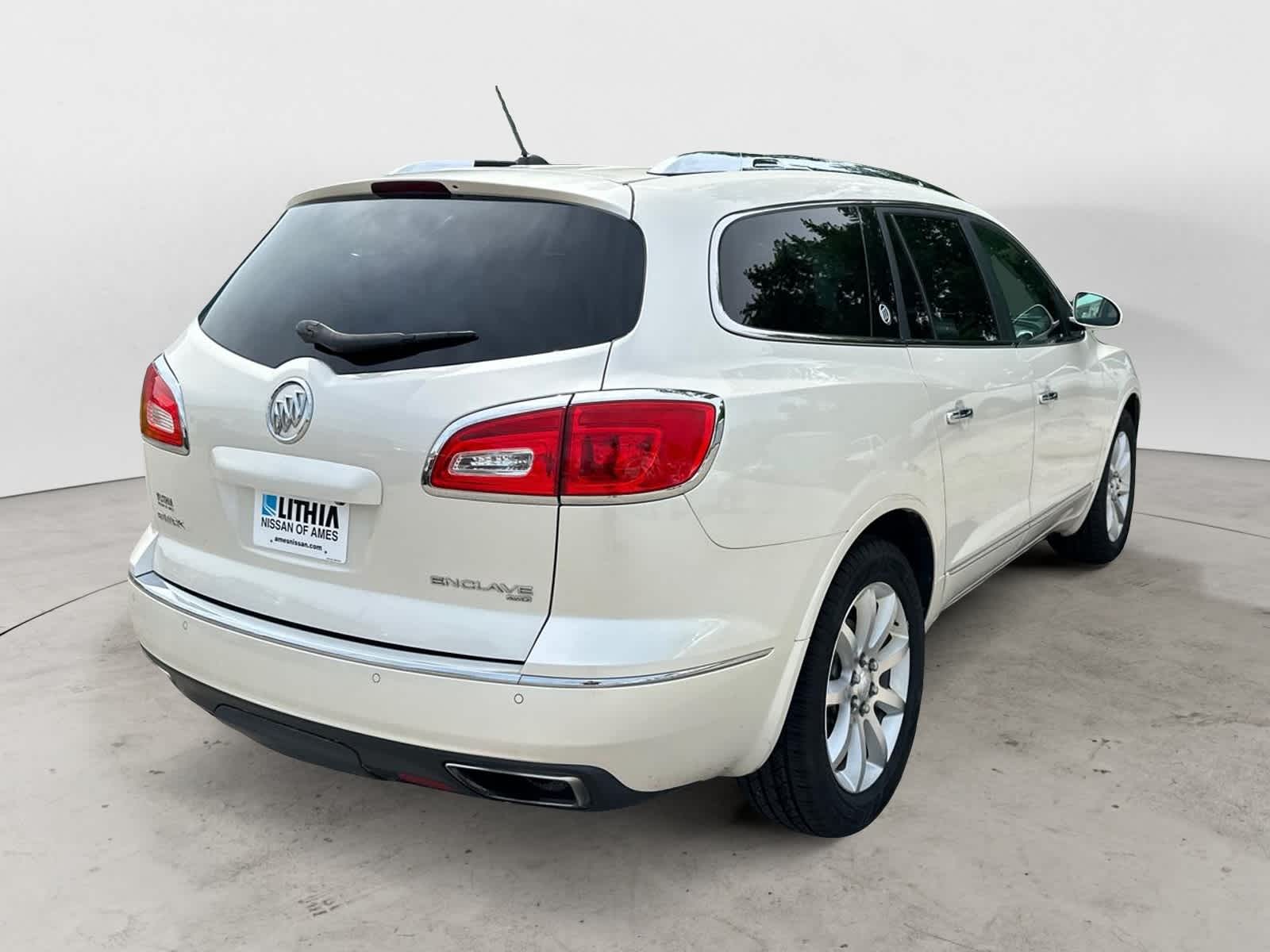 Thumbnail: 2015 Buick Enclave - 3