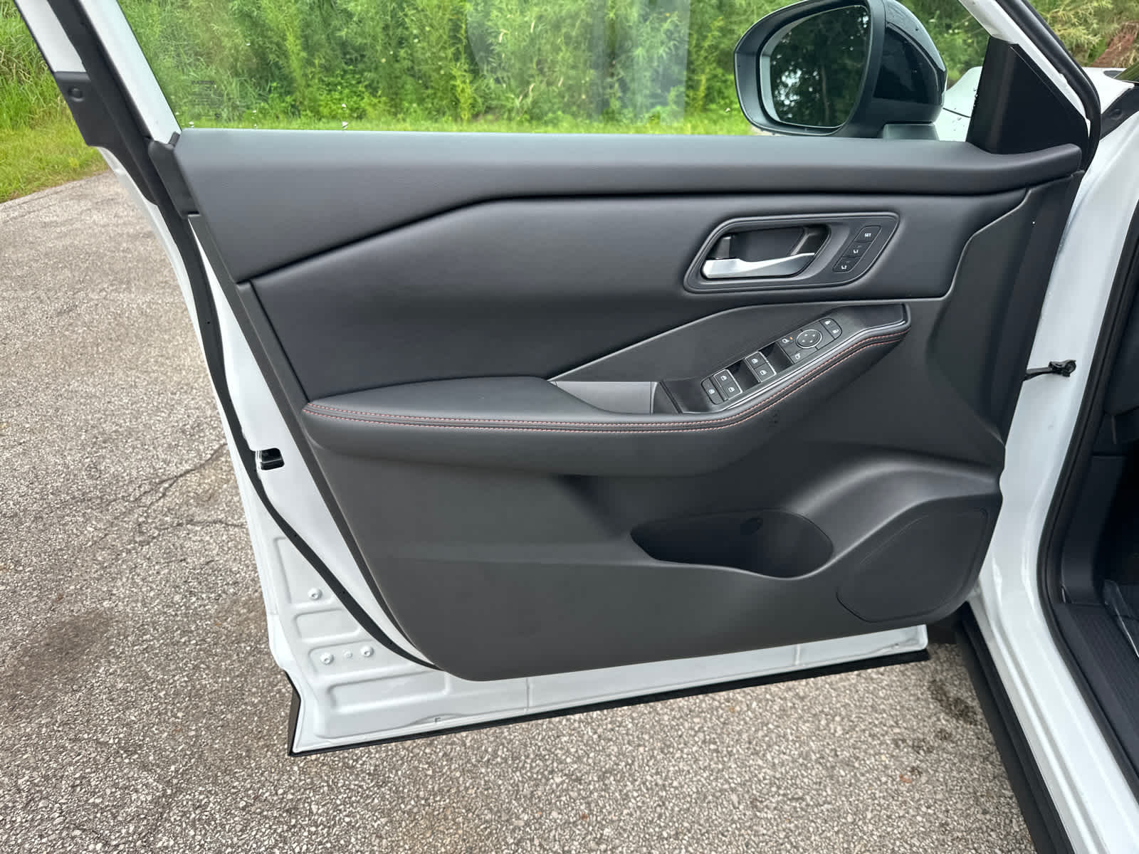 Thumbnail: 2026 Nissan Rogue - 17