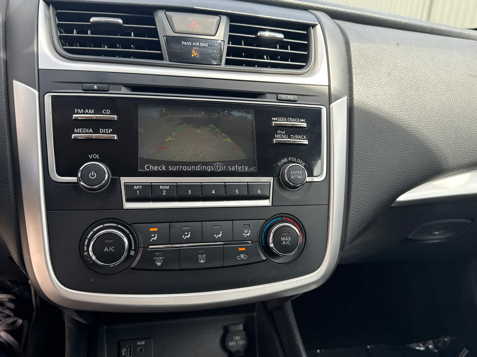 Thumbnail: 2017 Nissan Altima - 19