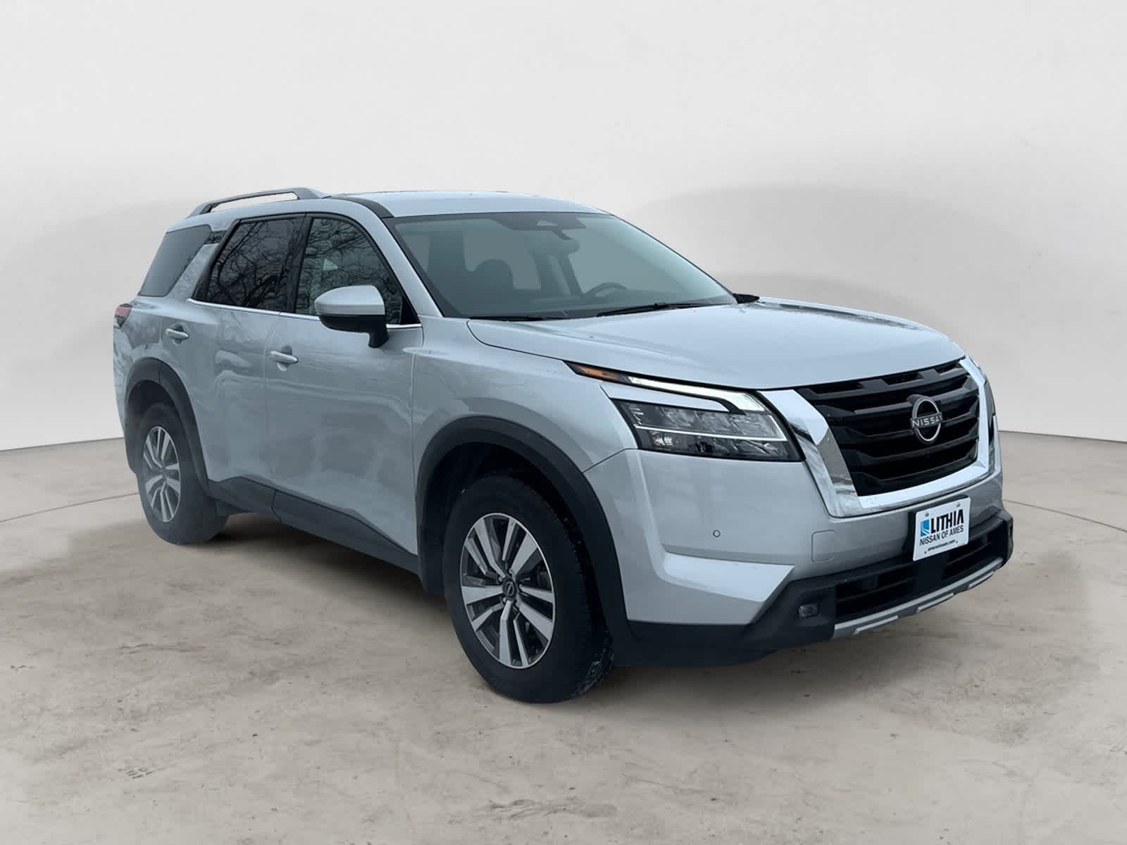 Thumbnail: 2022 Nissan Pathfinder - 4