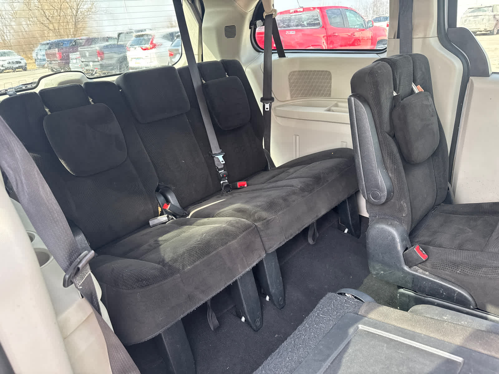 Thumbnail: 2016 Dodge Grand Caravan - 10