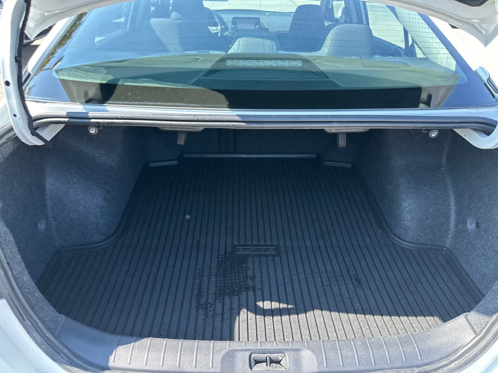 Thumbnail: 2022 Nissan Altima - 11