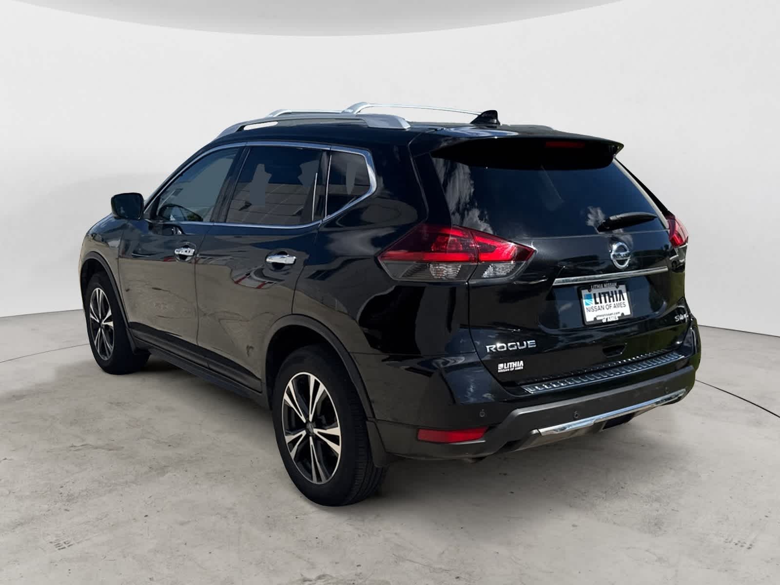 Thumbnail: 2020 Nissan Rogue - 4