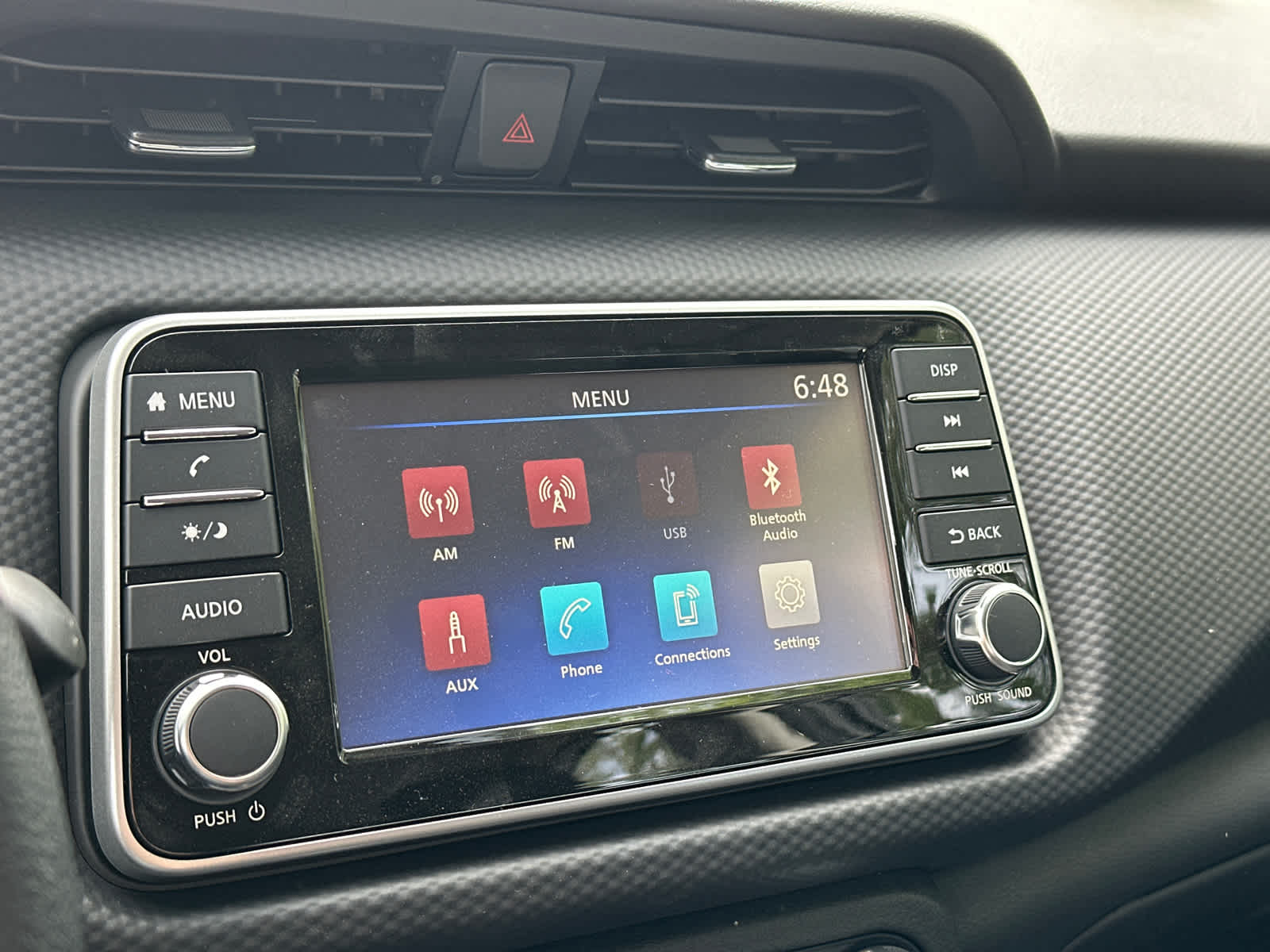 Thumbnail: 2025 Nissan Kicks - 17