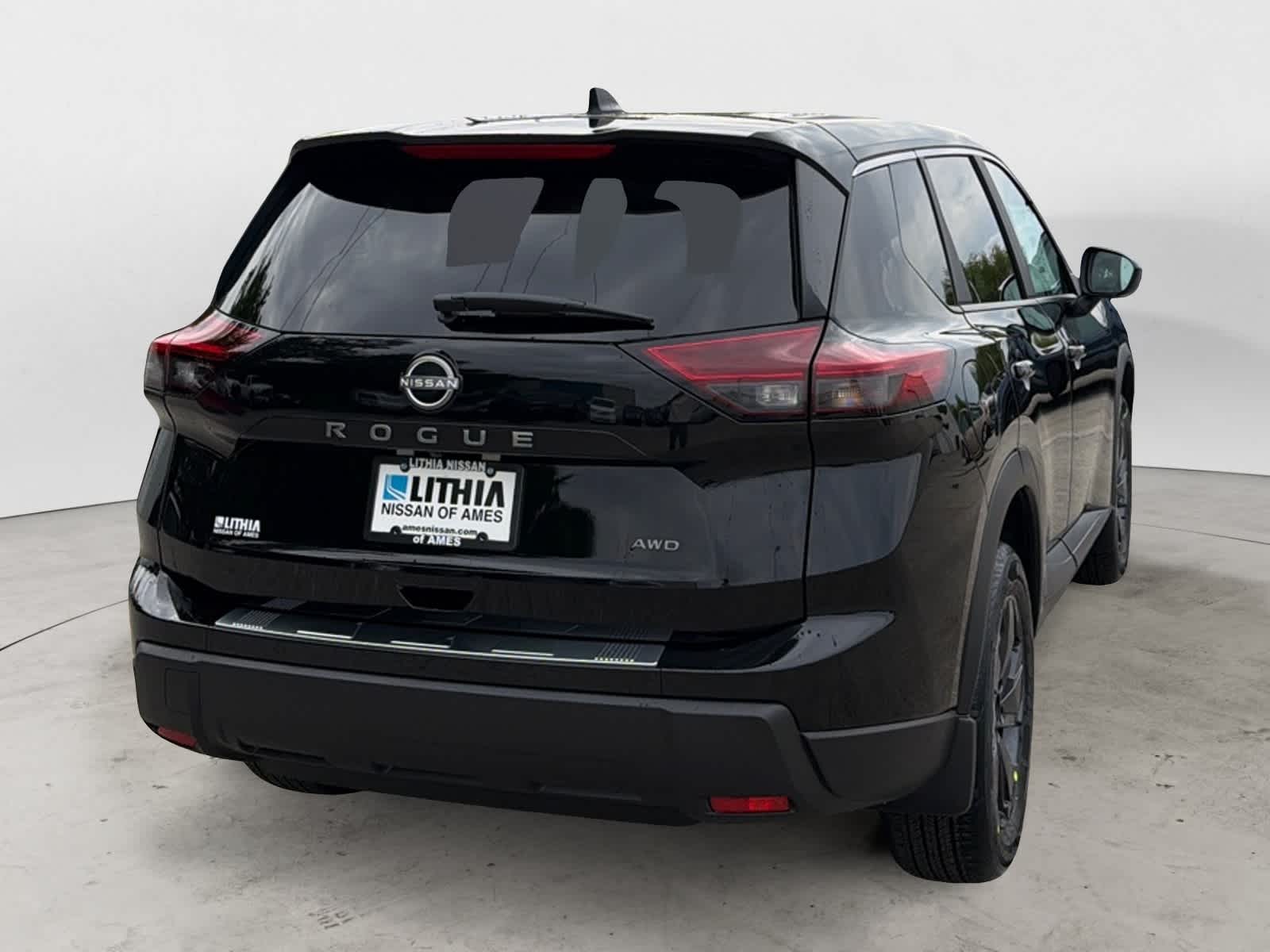 Thumbnail: 2026 Nissan Rogue - 4