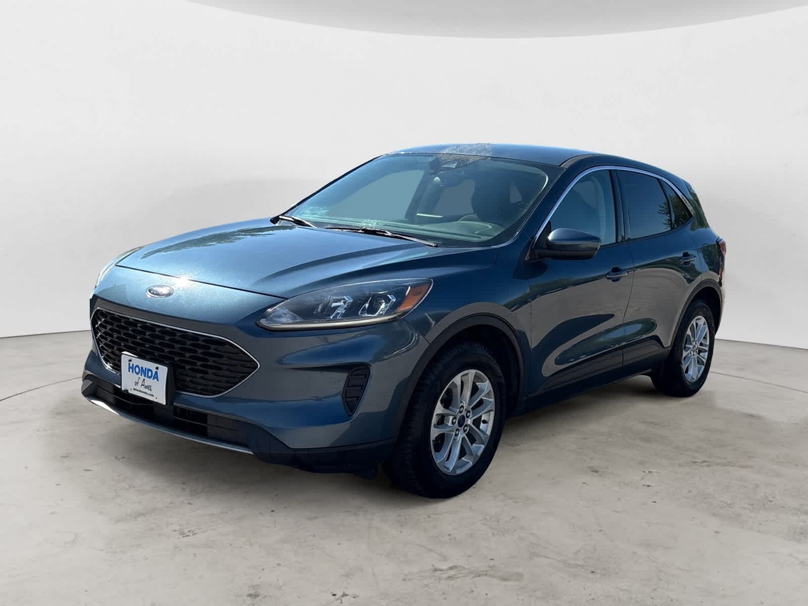 Used 2020 Ford Escape SE with VIN 1FMCU9G61LUB67797 for sale in Ames, IA