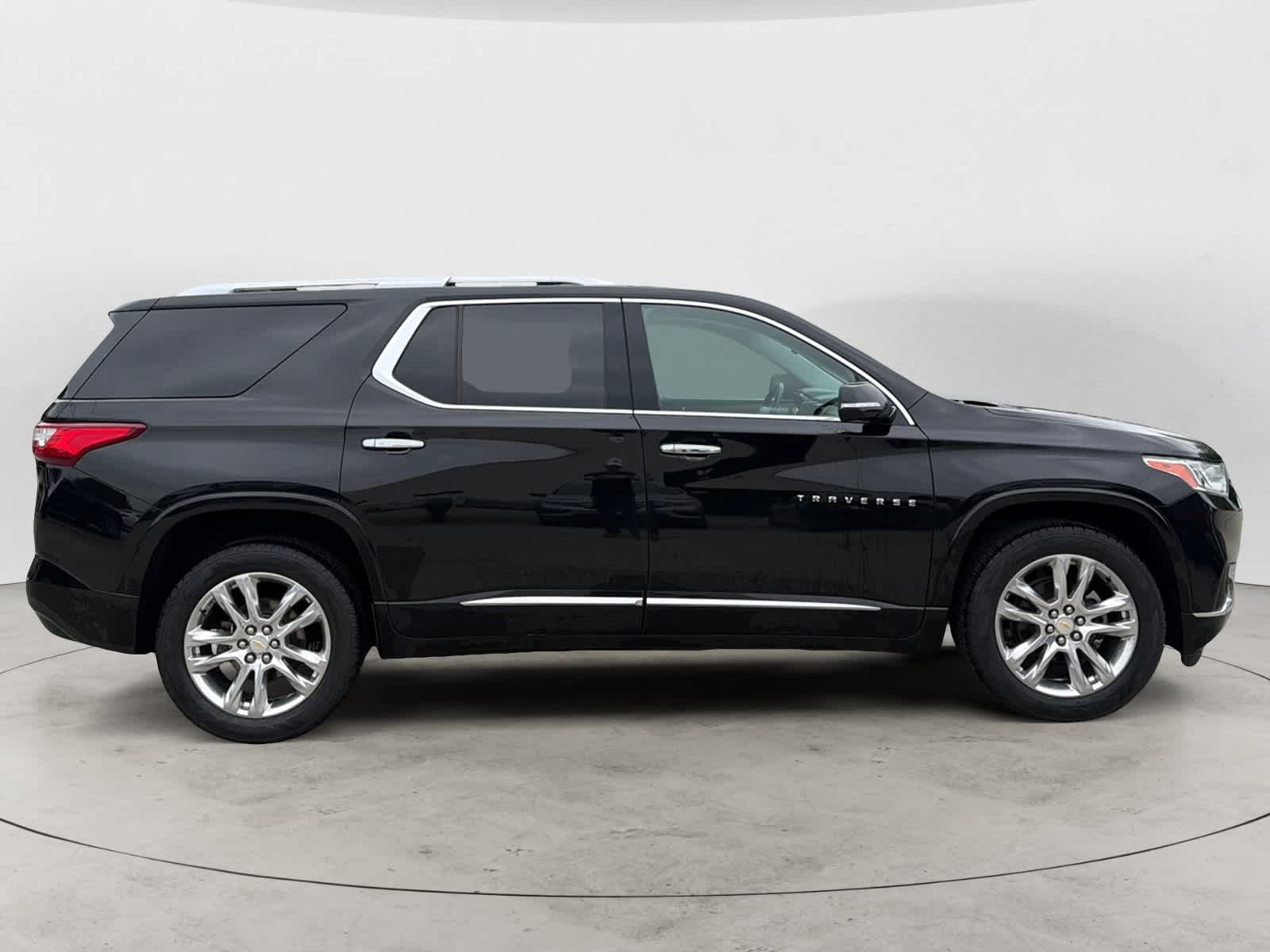 Thumbnail: 2019 Chevrolet Traverse - 5
