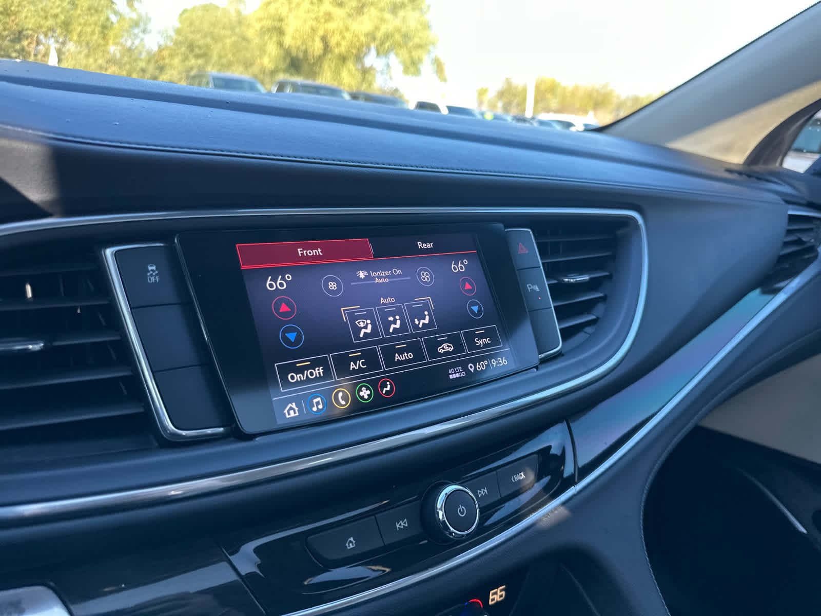 Thumbnail: 2020 Buick Enclave - 24