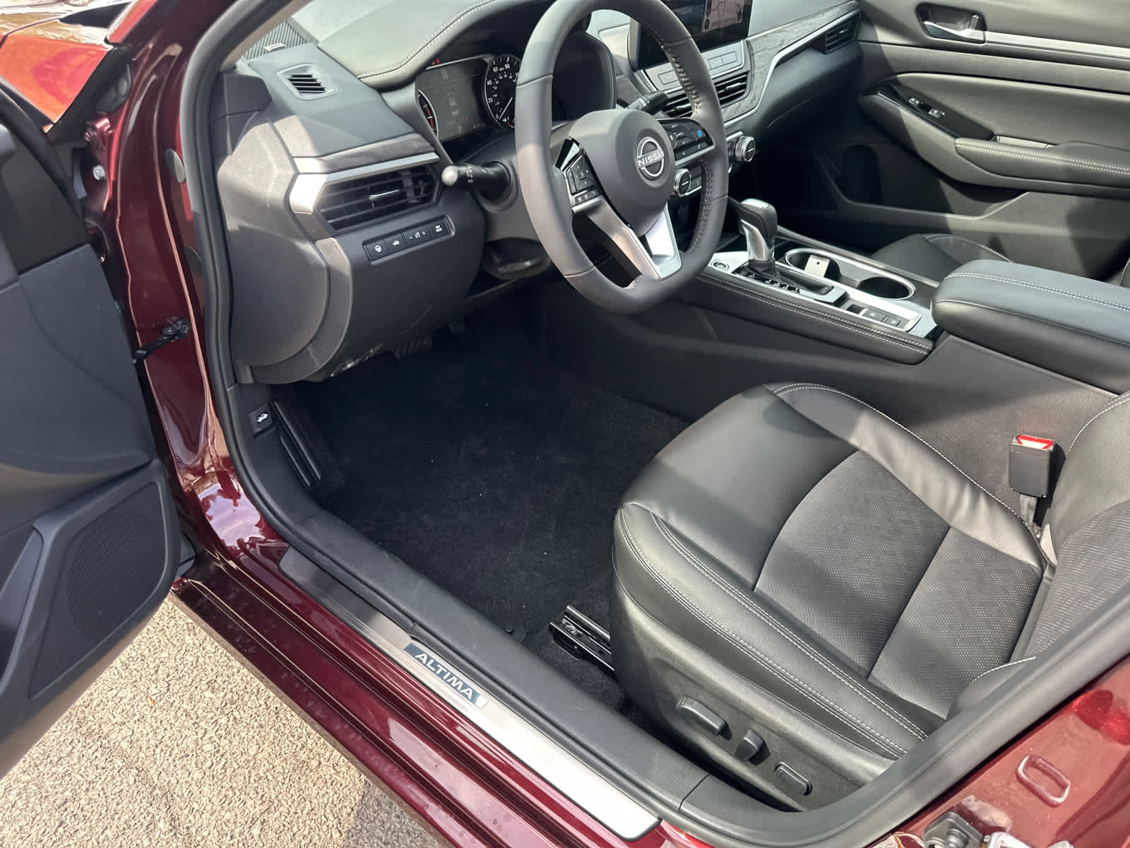 Thumbnail: 2025 Nissan Altima - 17