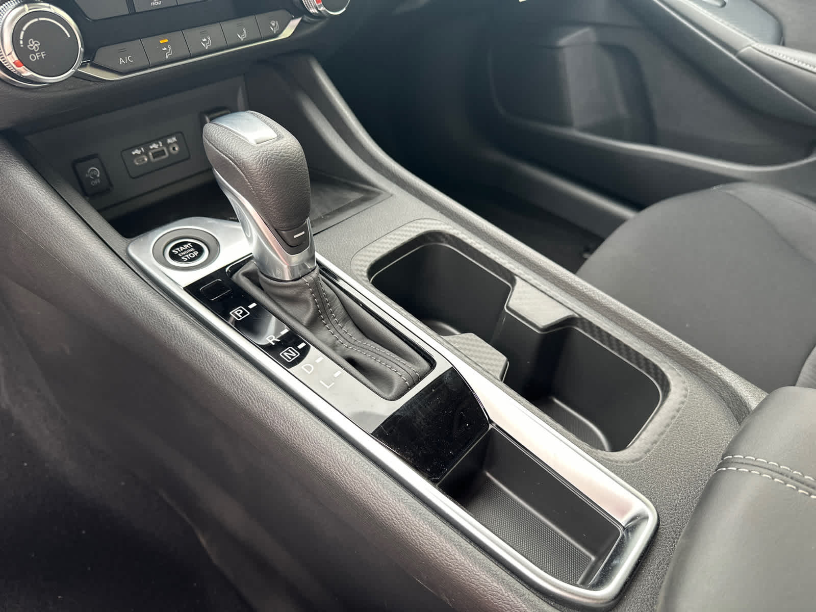 2025 Nissan Sentra SV 20