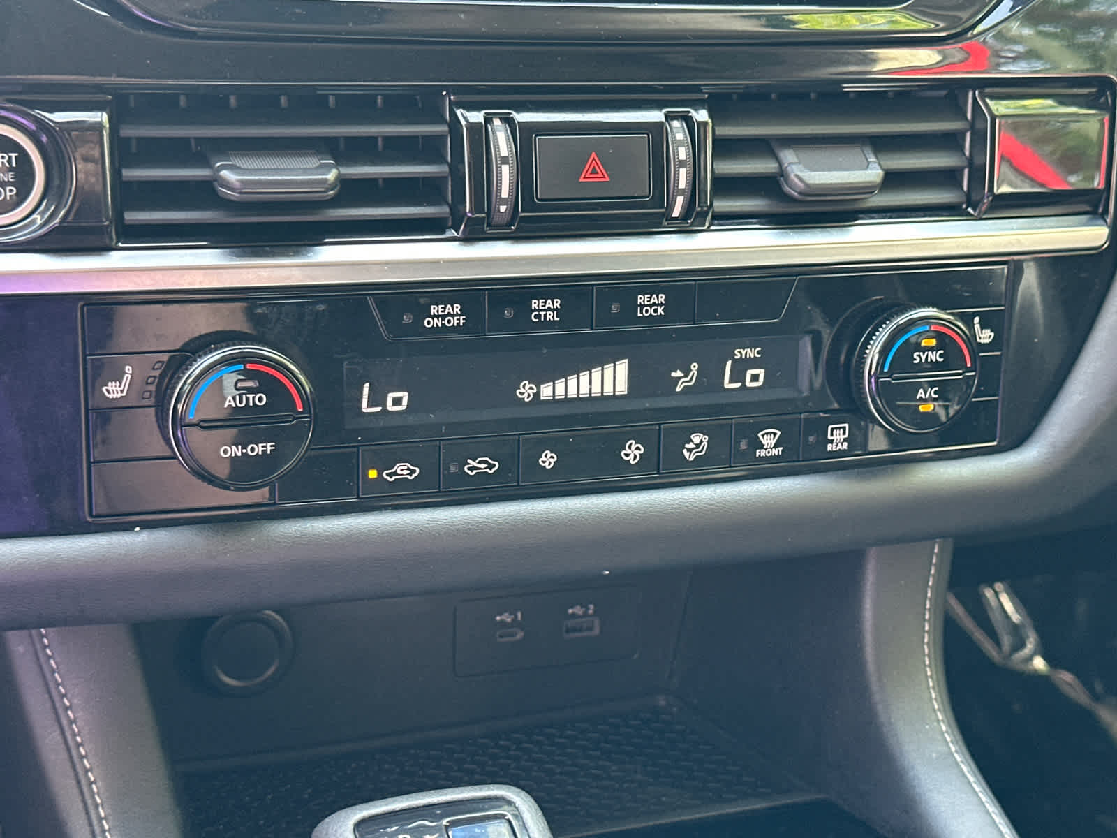 2022 Nissan Pathfinder SV 31