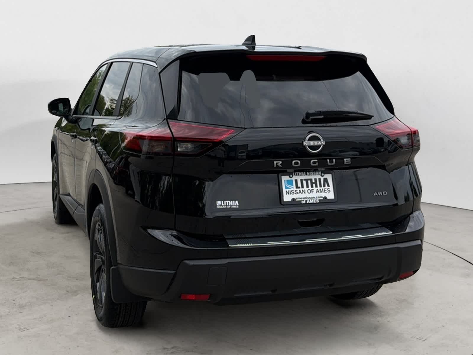 Thumbnail: 2026 Nissan Rogue - 3