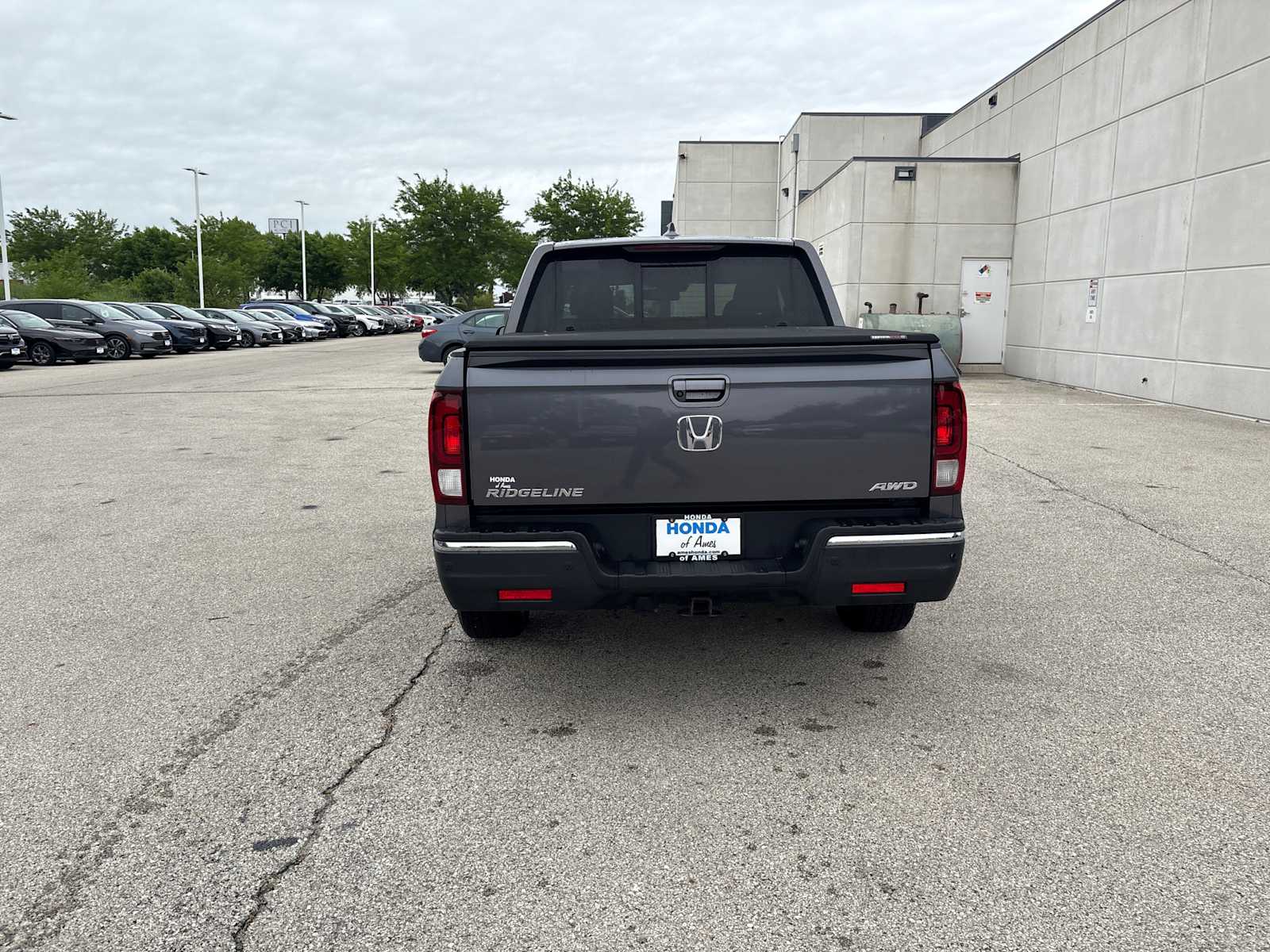 Thumbnail: 2017 Honda Ridgeline - 12