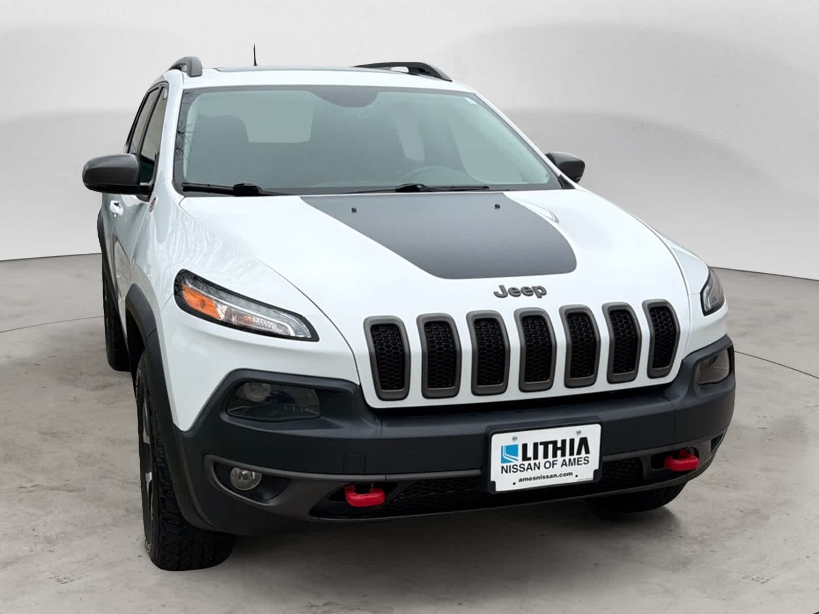 Thumbnail: 2017 Jeep Cherokee - 6