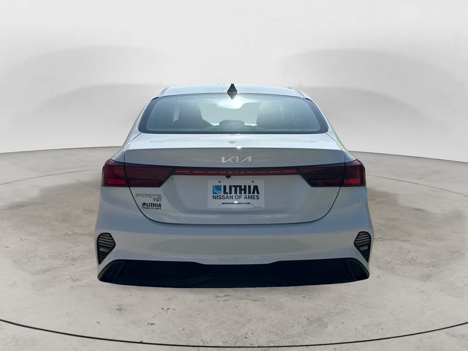 Thumbnail: 2022 Kia Forte - 5