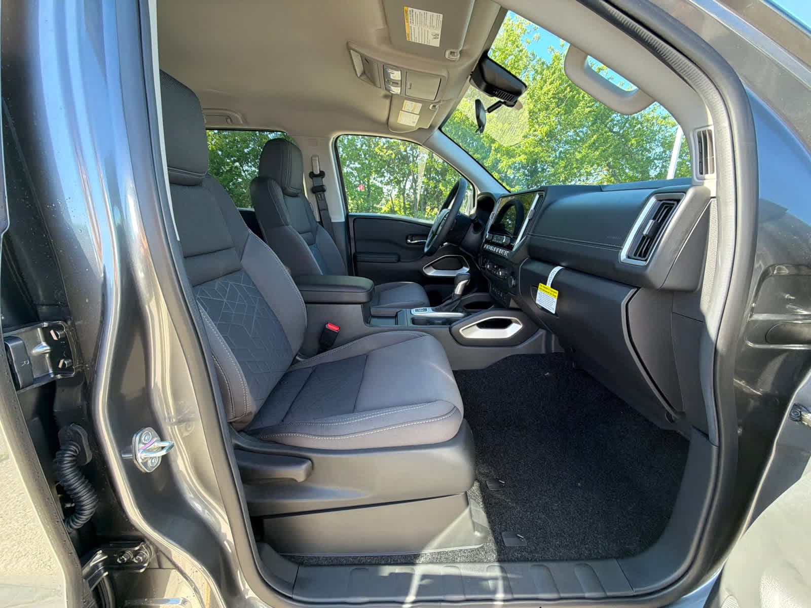 Thumbnail: 2026 Nissan Frontier - 8
