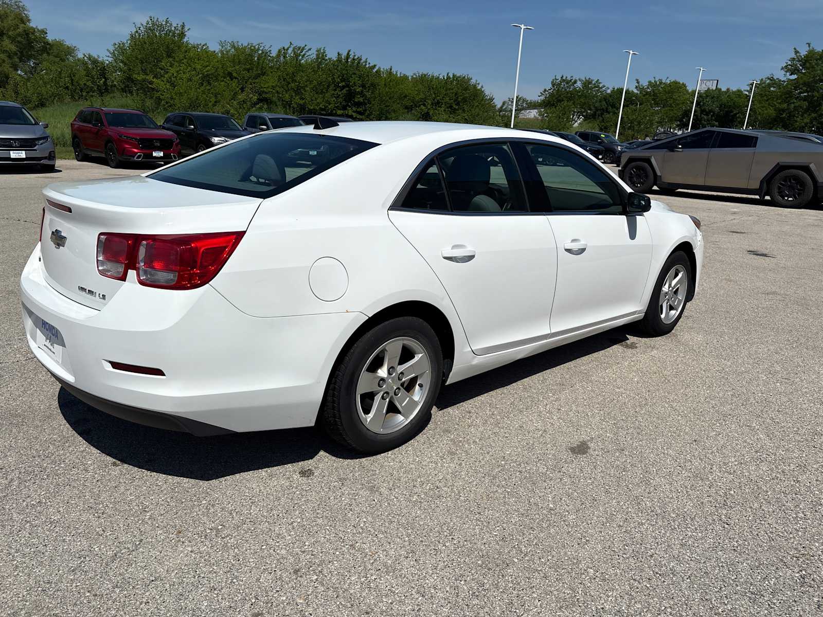 Thumbnail: 2014 Chevrolet Malibu - 9