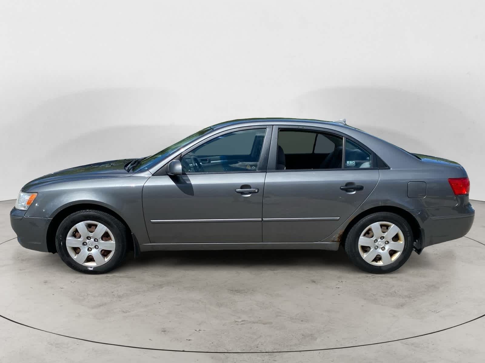 Thumbnail: 2010 Hyundai Sonata - 3