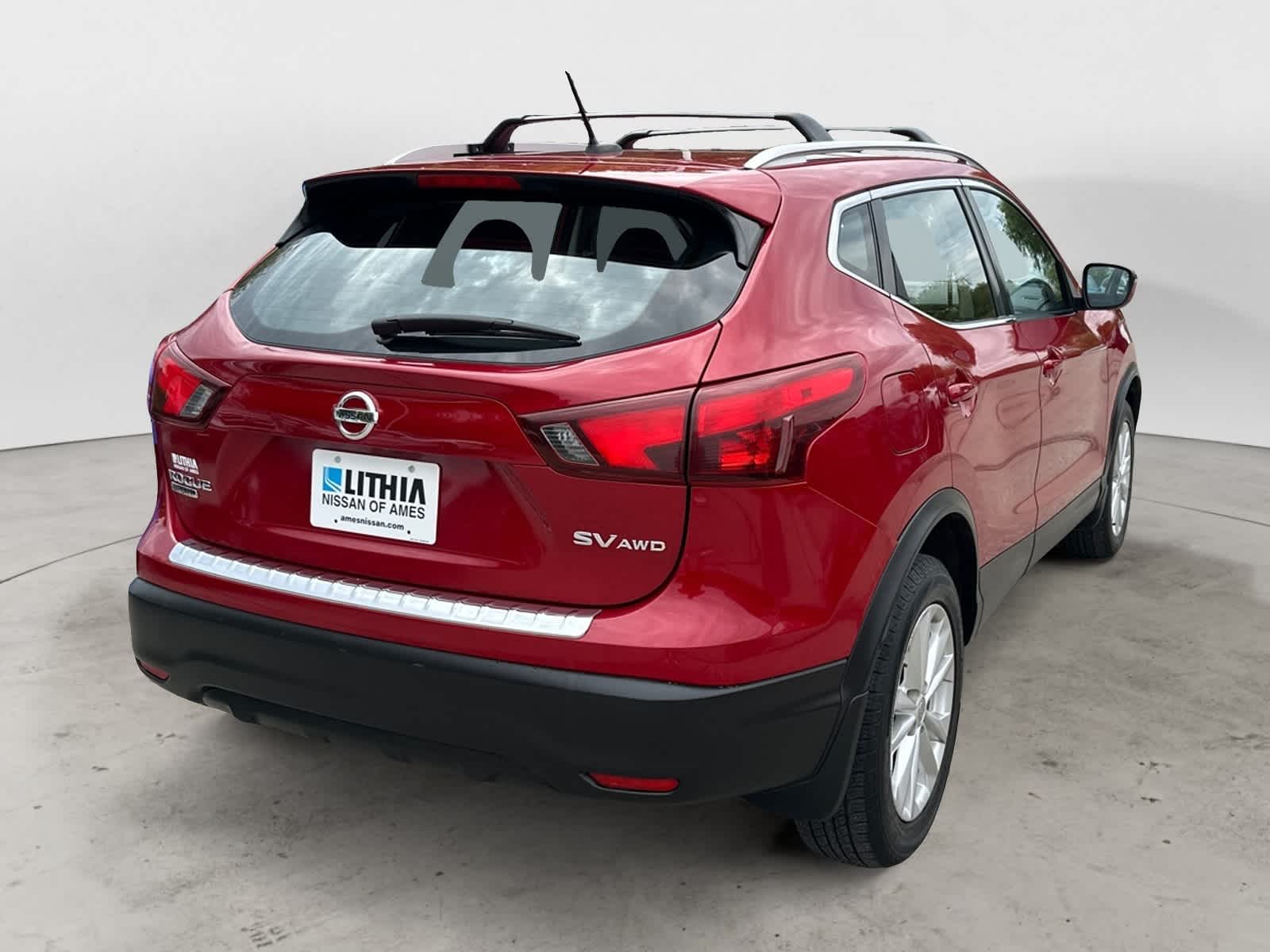 Thumbnail: 2018 Nissan Rogue Sport - 3