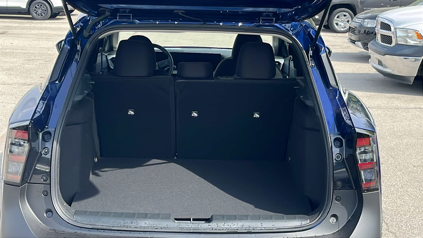 Thumbnail: 2026 Nissan Kicks - 8