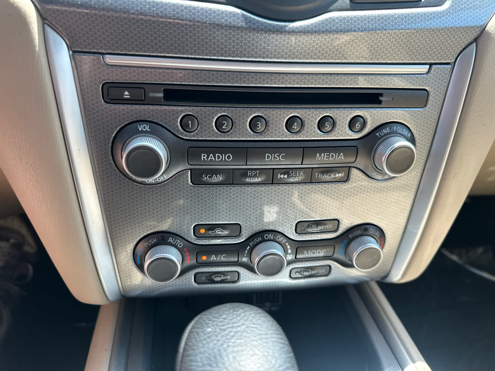 Thumbnail: 2018 Nissan Pathfinder - 24