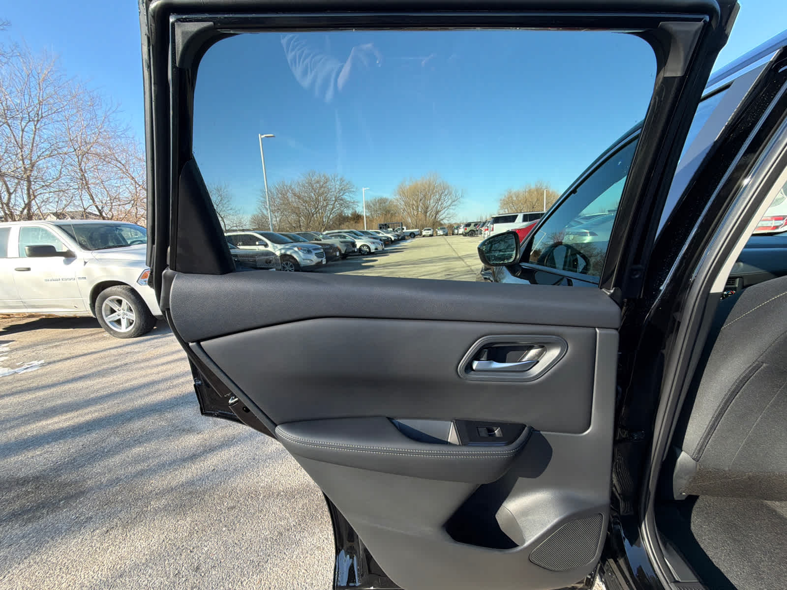 Thumbnail: 2026 Nissan Rogue - 14