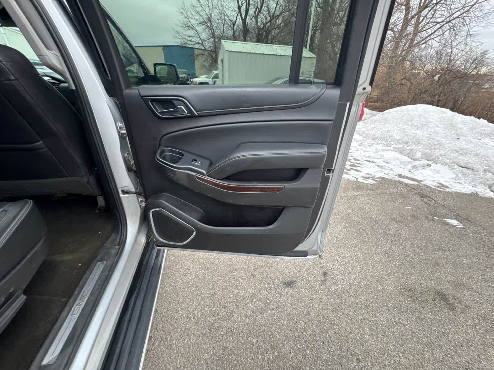 Thumbnail: 2017 GMC Yukon XL - 9