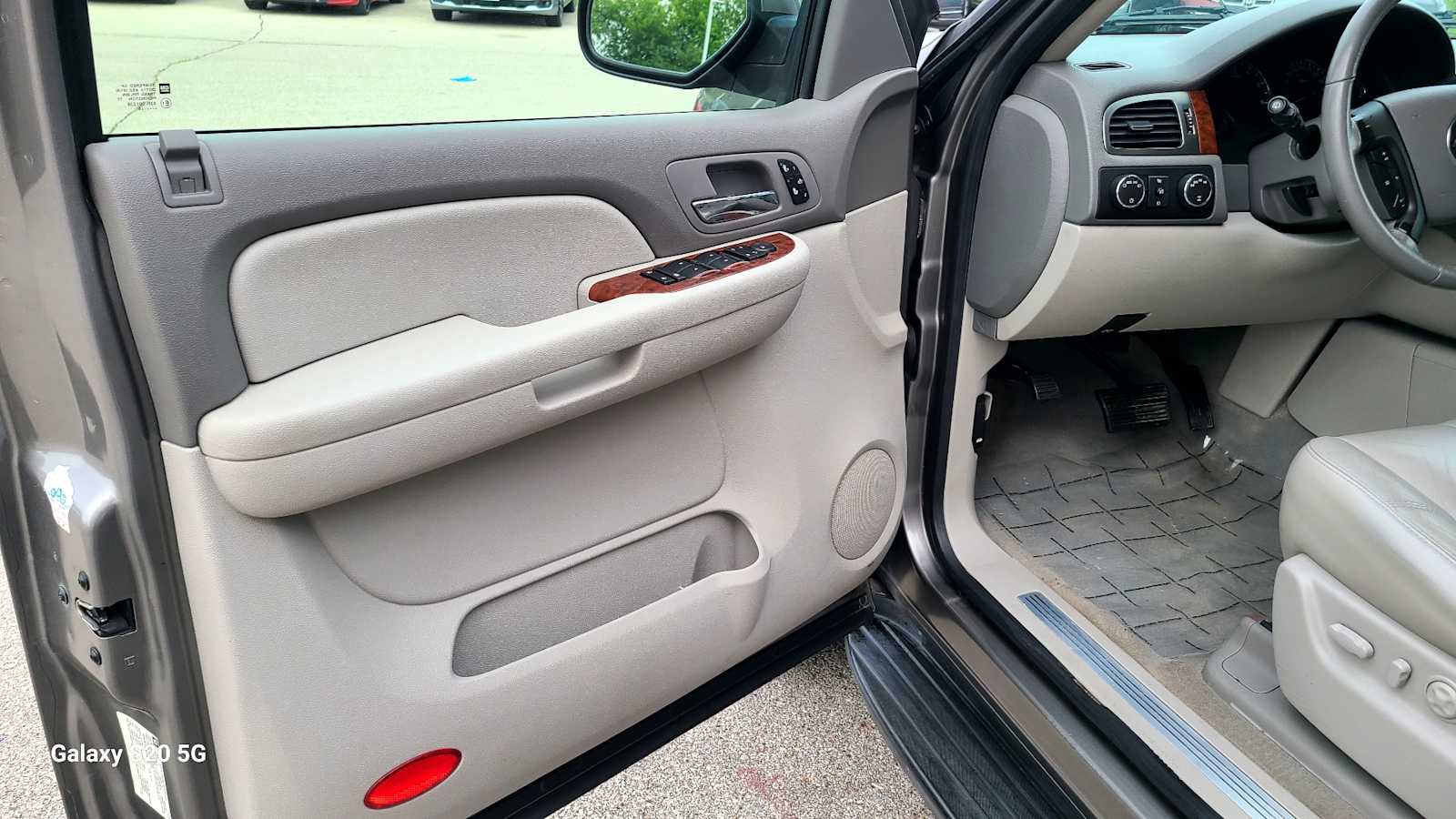 Thumbnail: 2007 Chevrolet Tahoe - 9