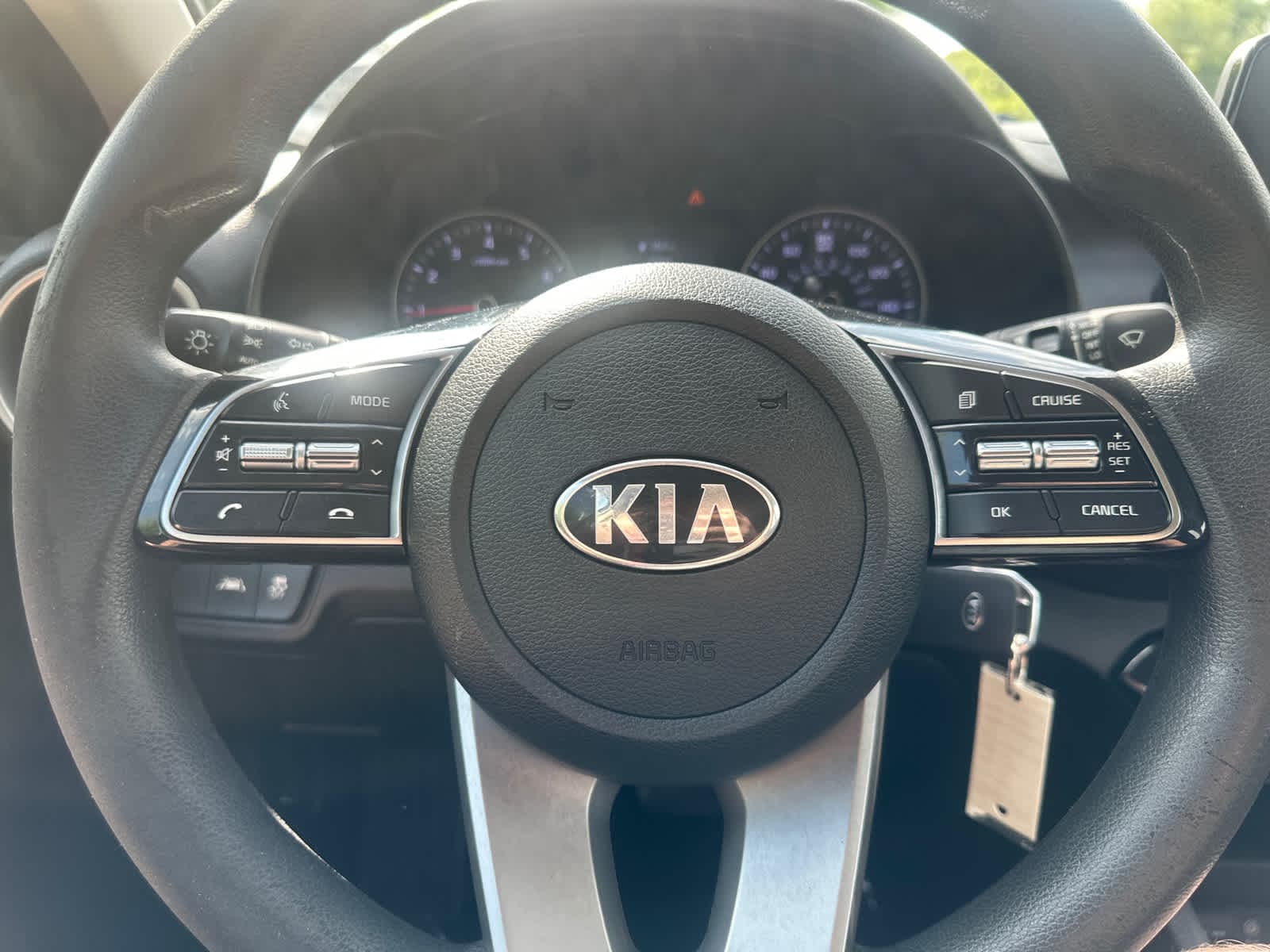 Thumbnail: 2019 Kia Forte - 16