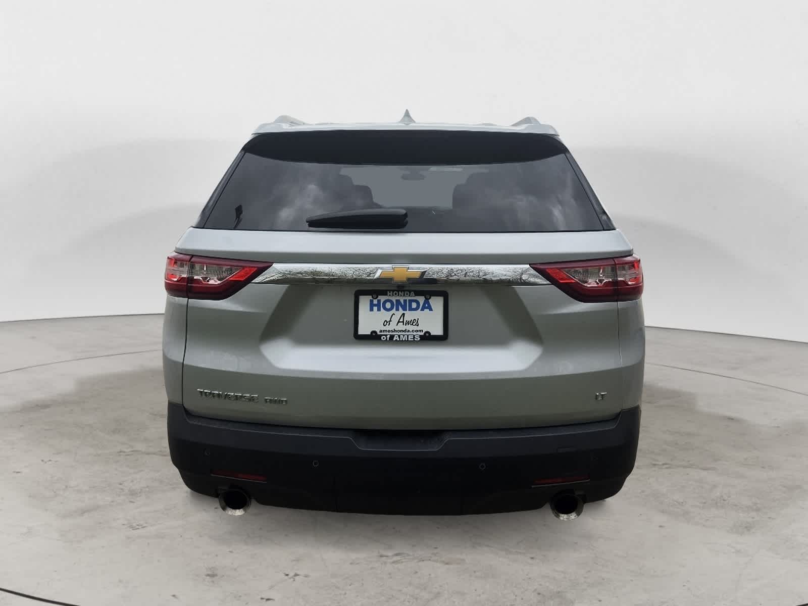 Thumbnail: 2018 Chevrolet Traverse - 3