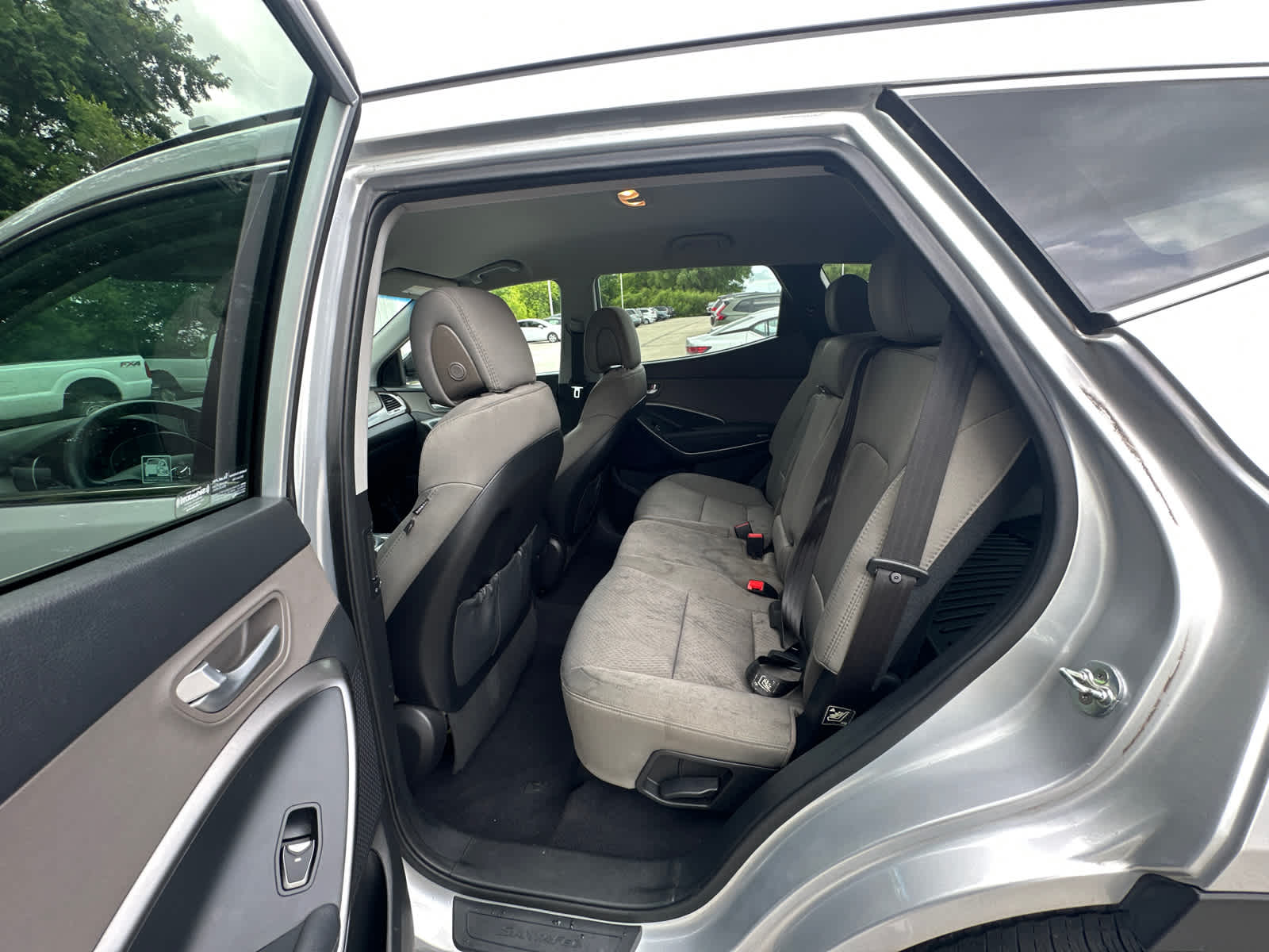 Thumbnail: 2017 Hyundai Santa Fe - 12
