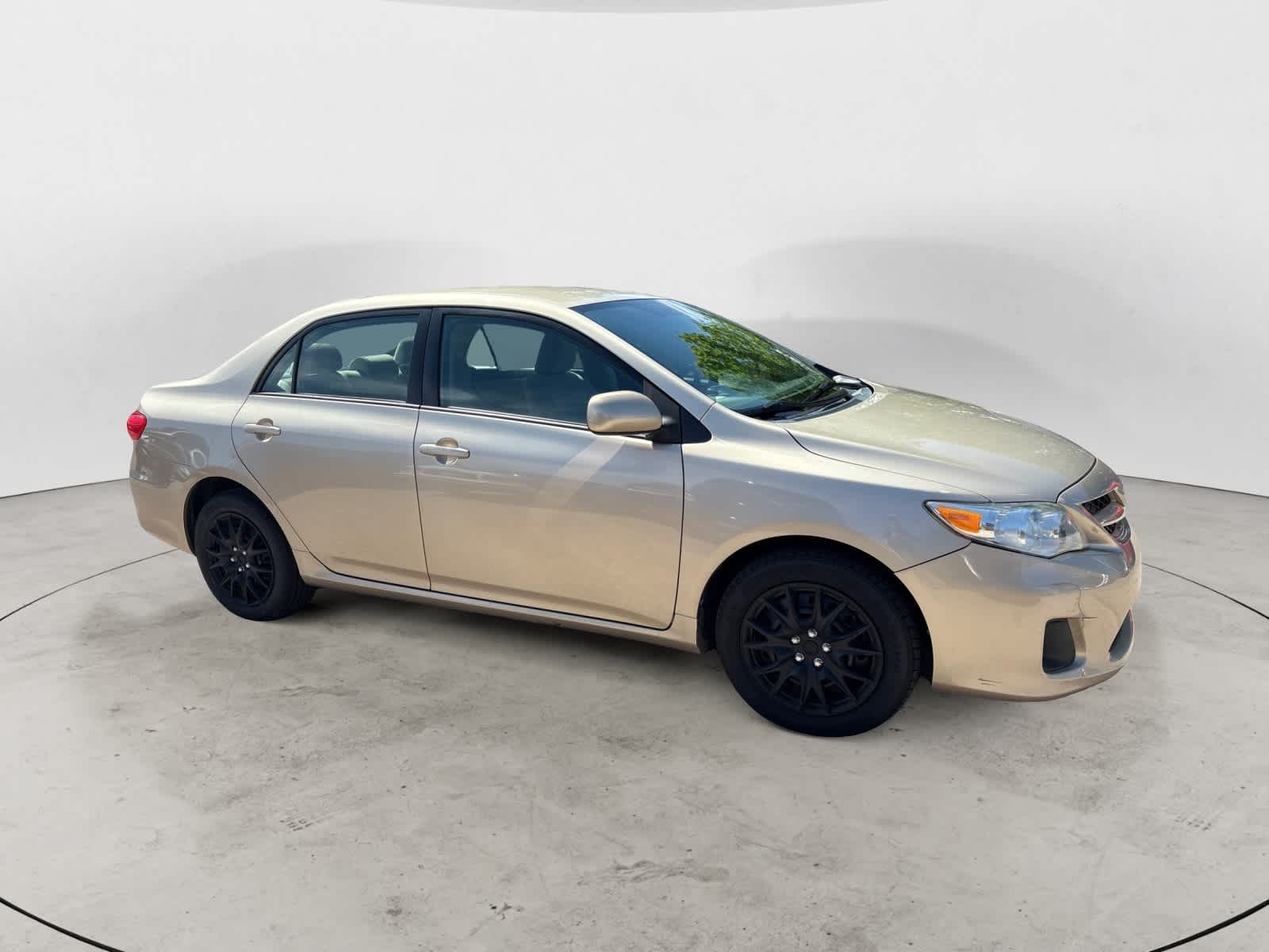 Thumbnail: 2012 Toyota Corolla - 4