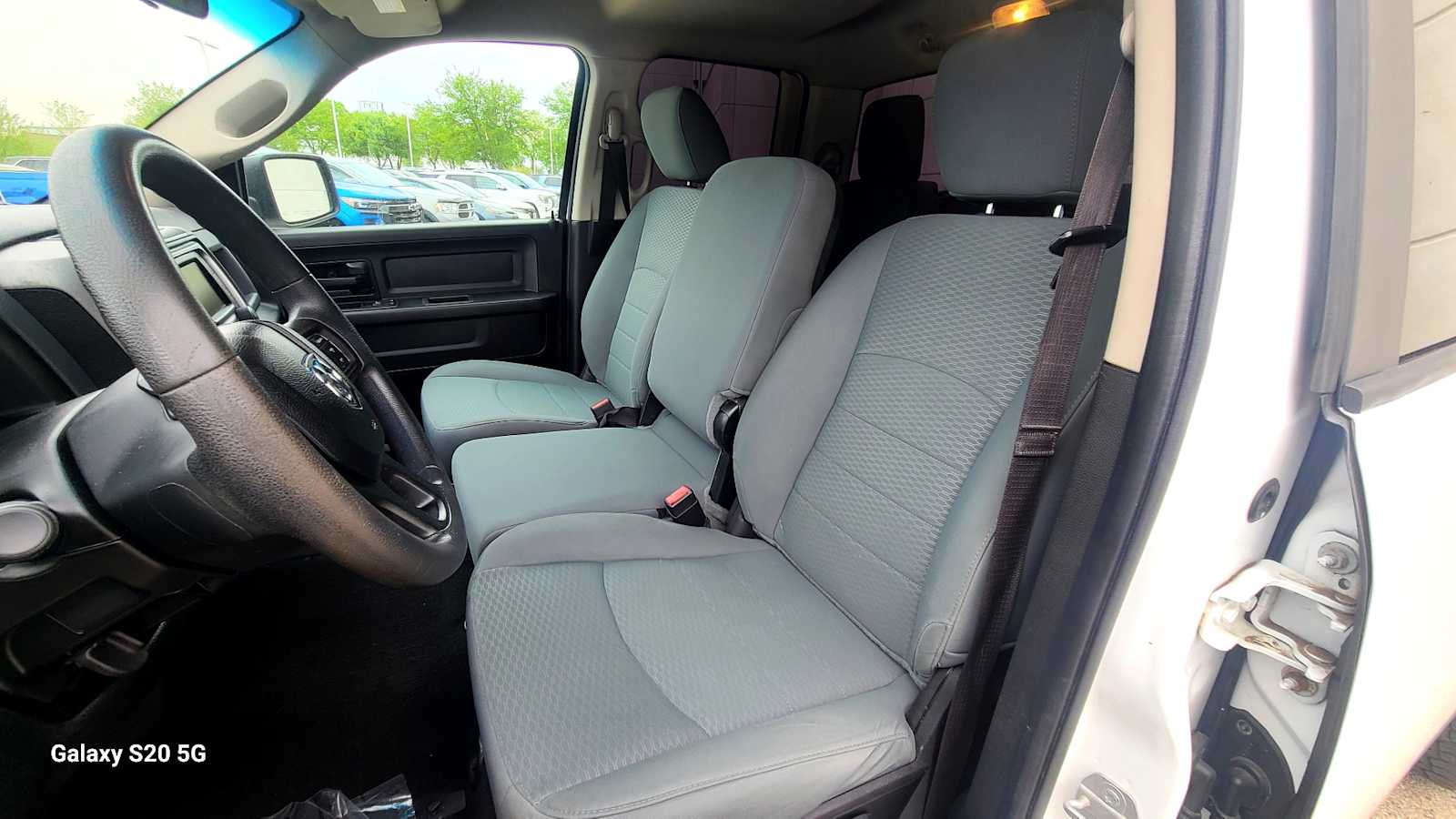 Thumbnail: 2019 RAM 1500 Classic - 13