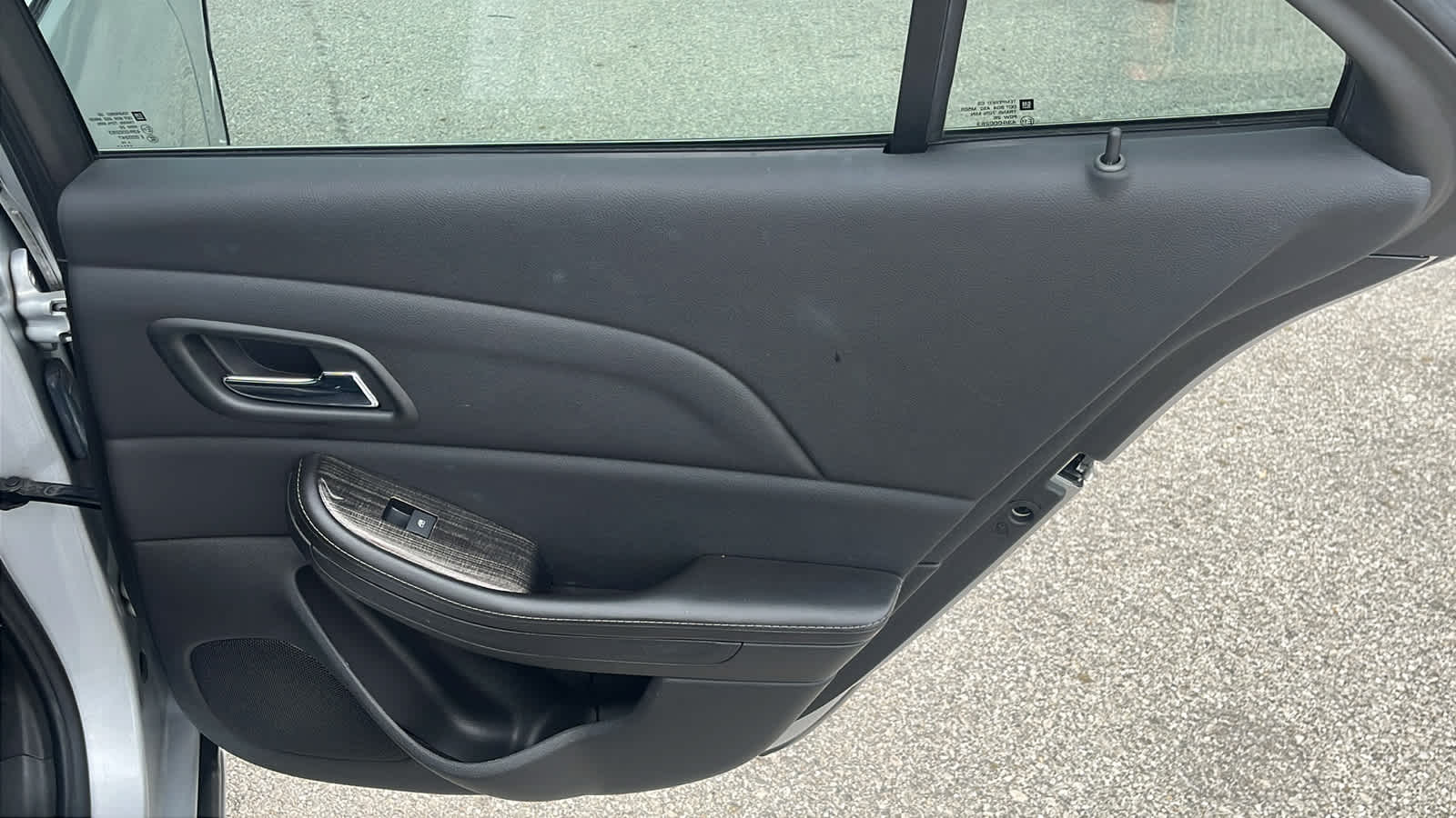 Thumbnail: 2015 Chevrolet Malibu - 9